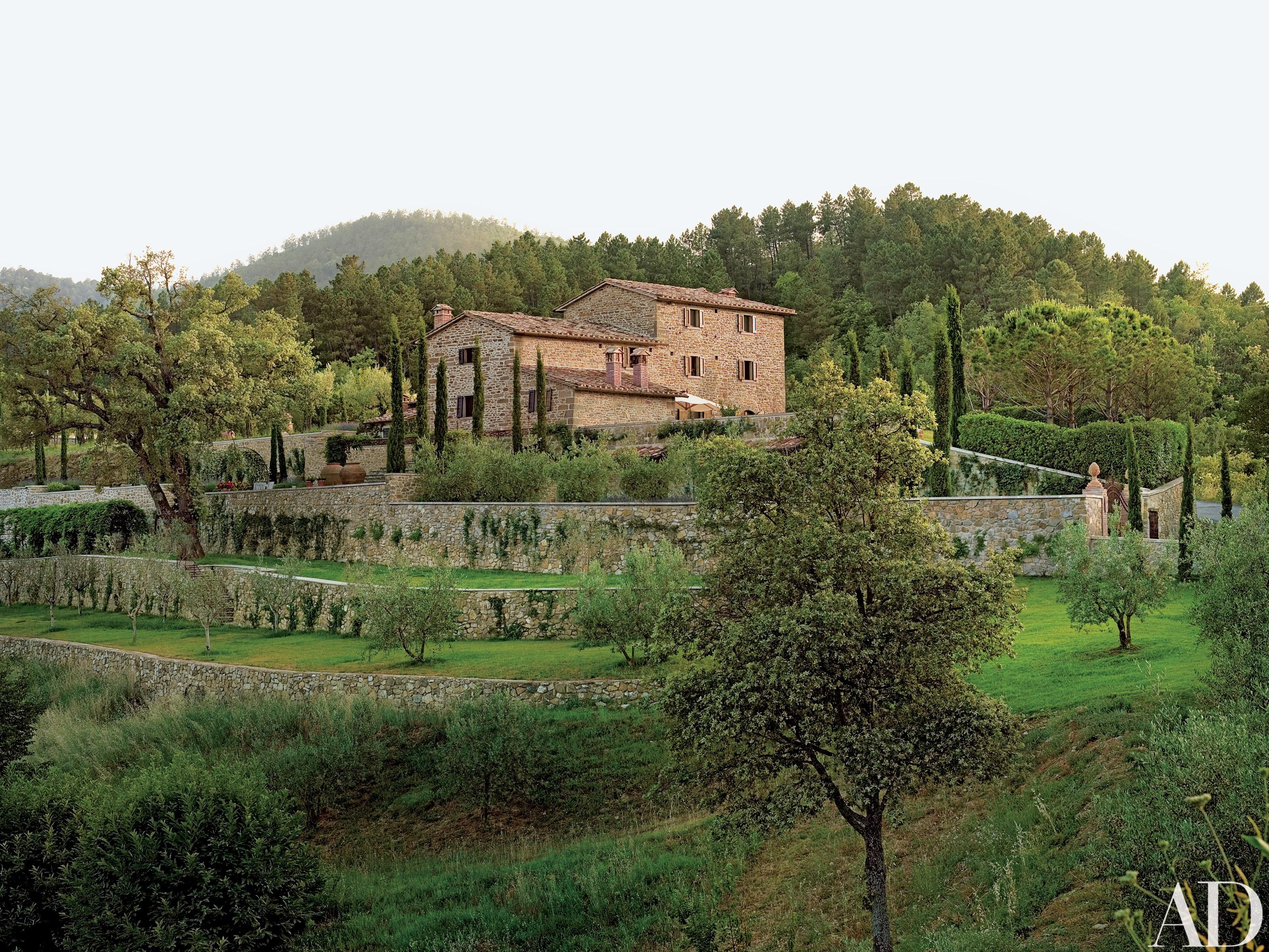 Architect Nicholas Risley Restores an Italian Farmhouse