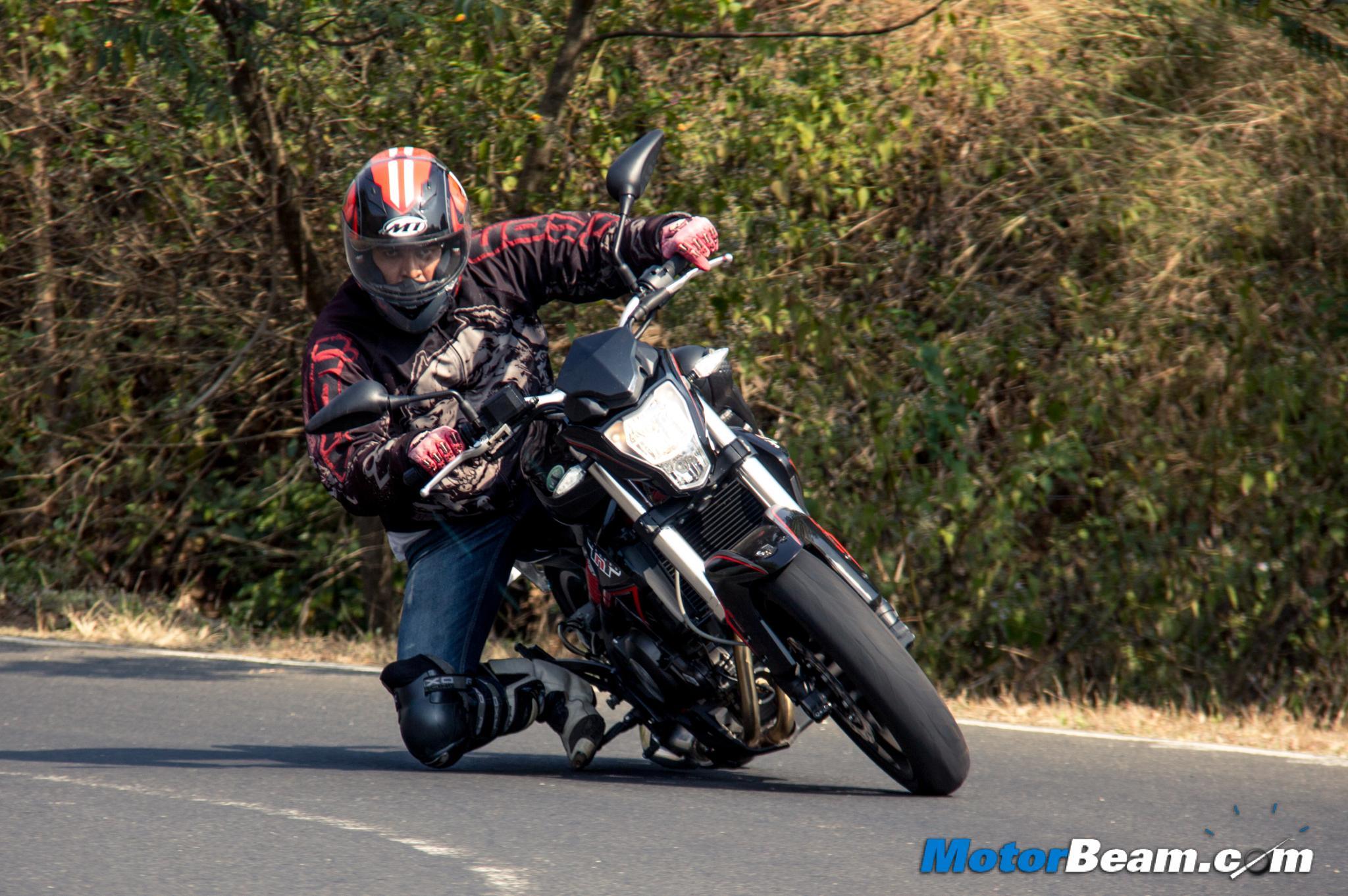 Benelli TNT 300 Test Ride Review