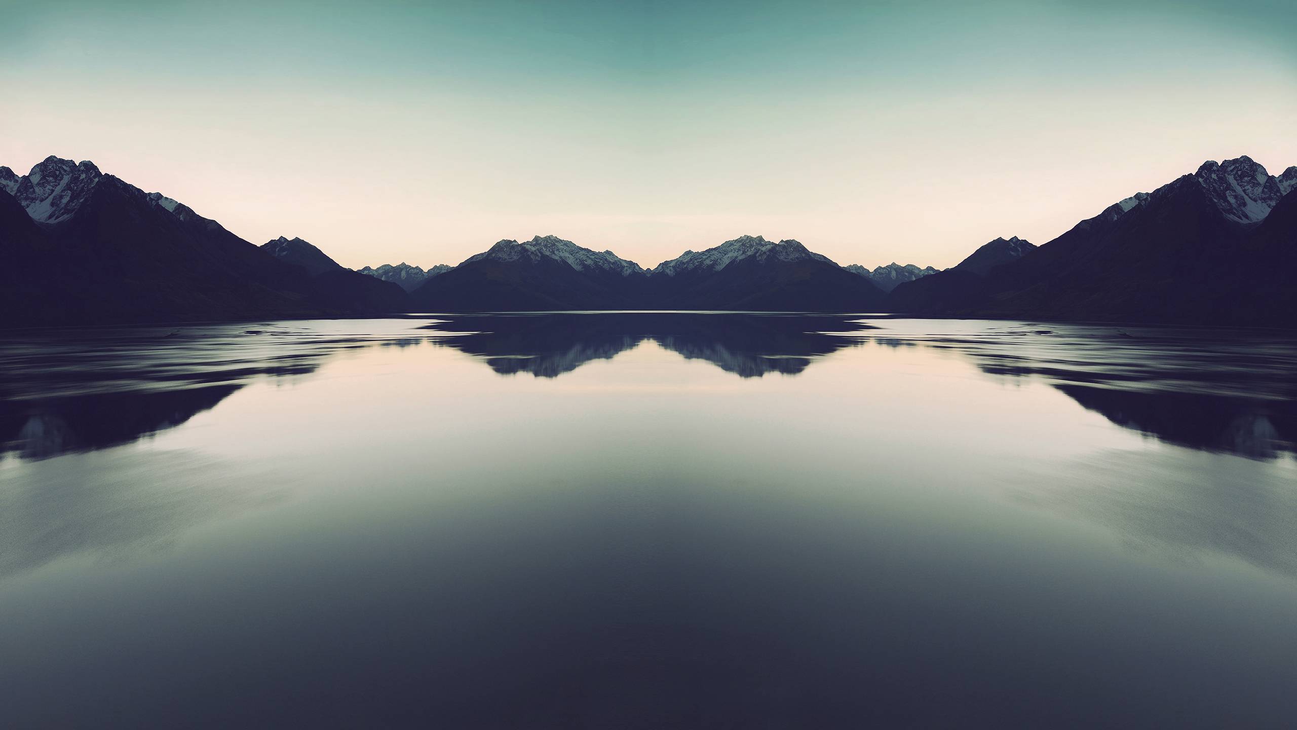 Blurry Foggy And Calm Wallpaper