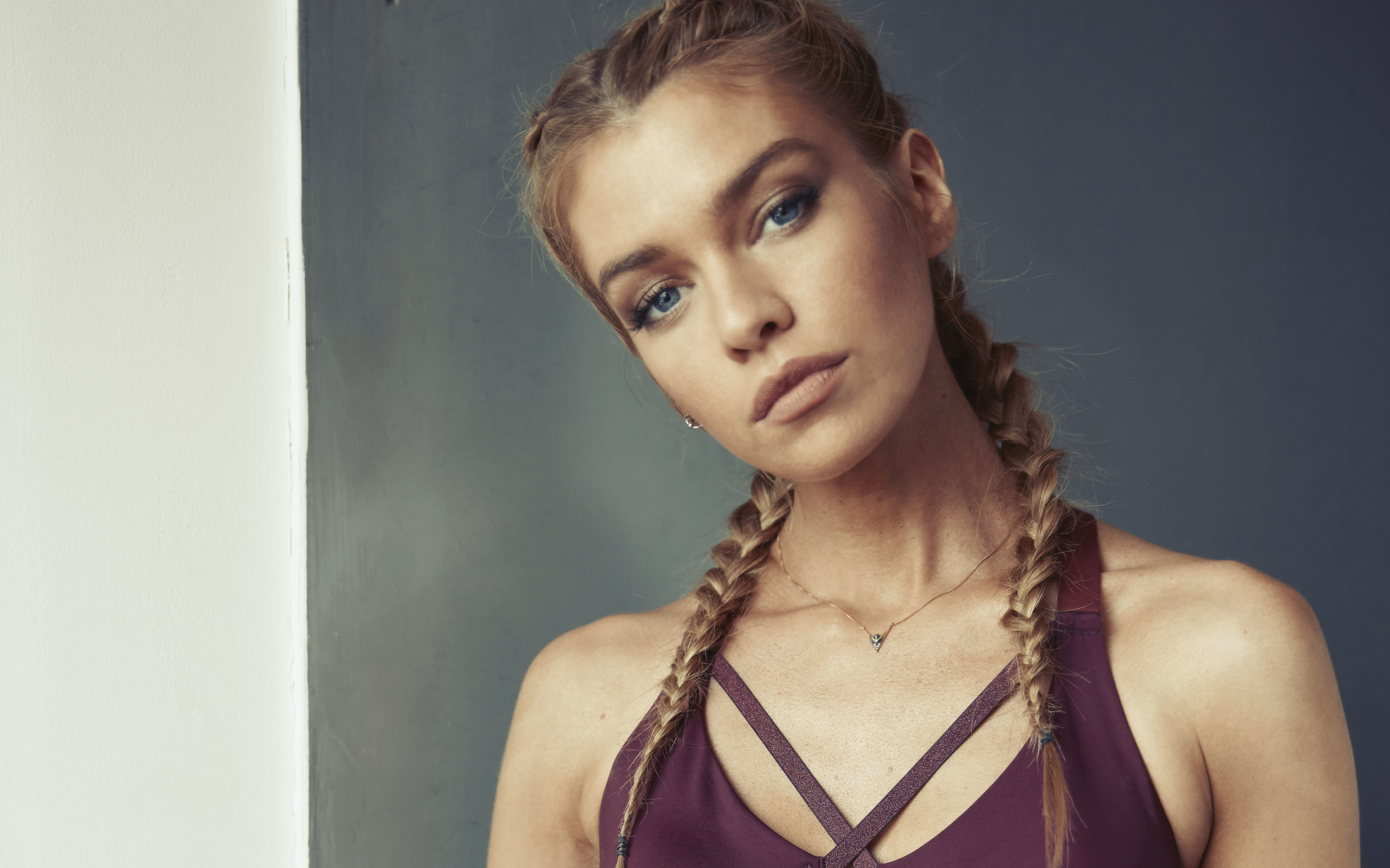 Stella Maxwell Hairstyle HD Wallpaper 66569 2880x1800px