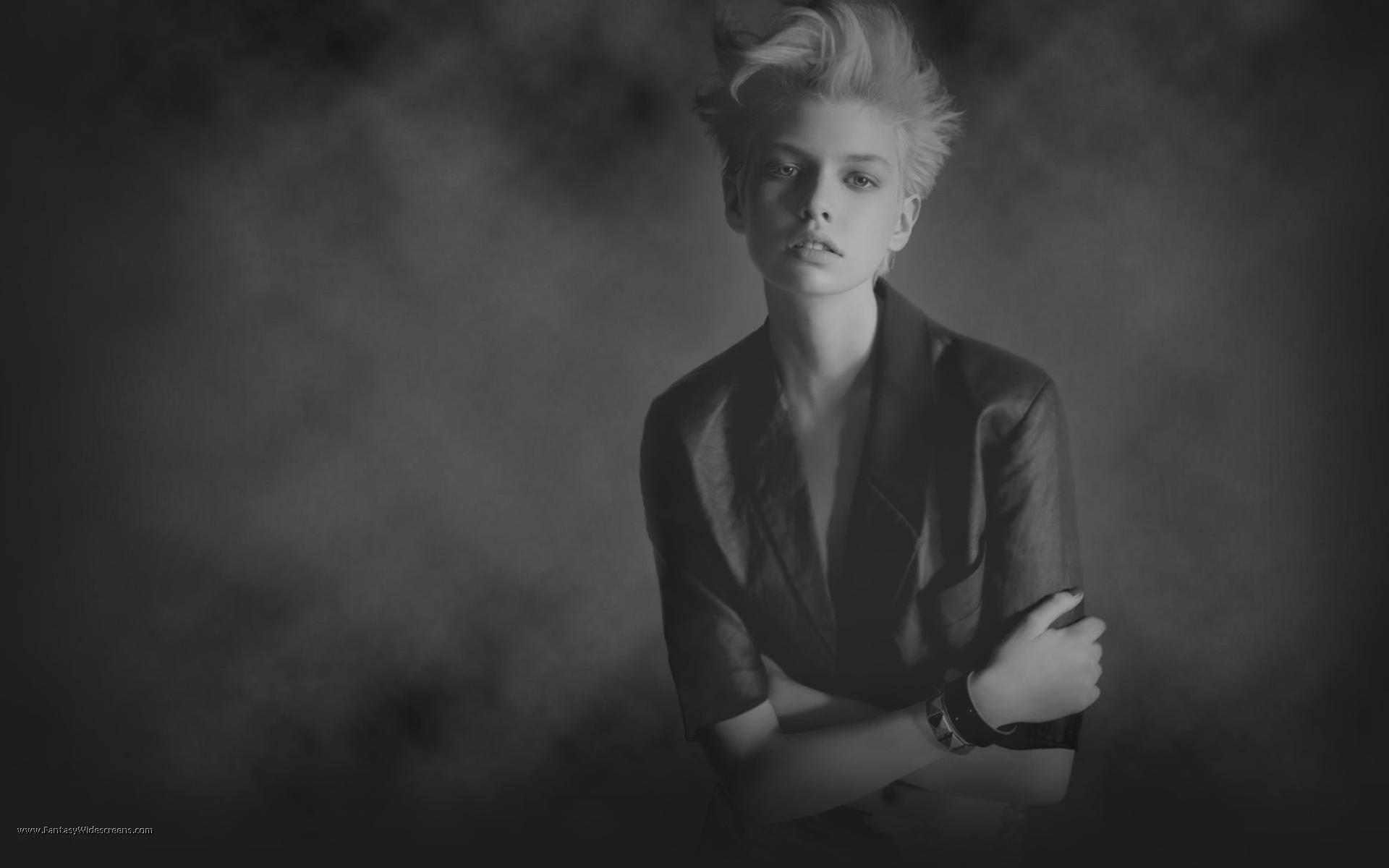 HD Fashion Model Wallpaper