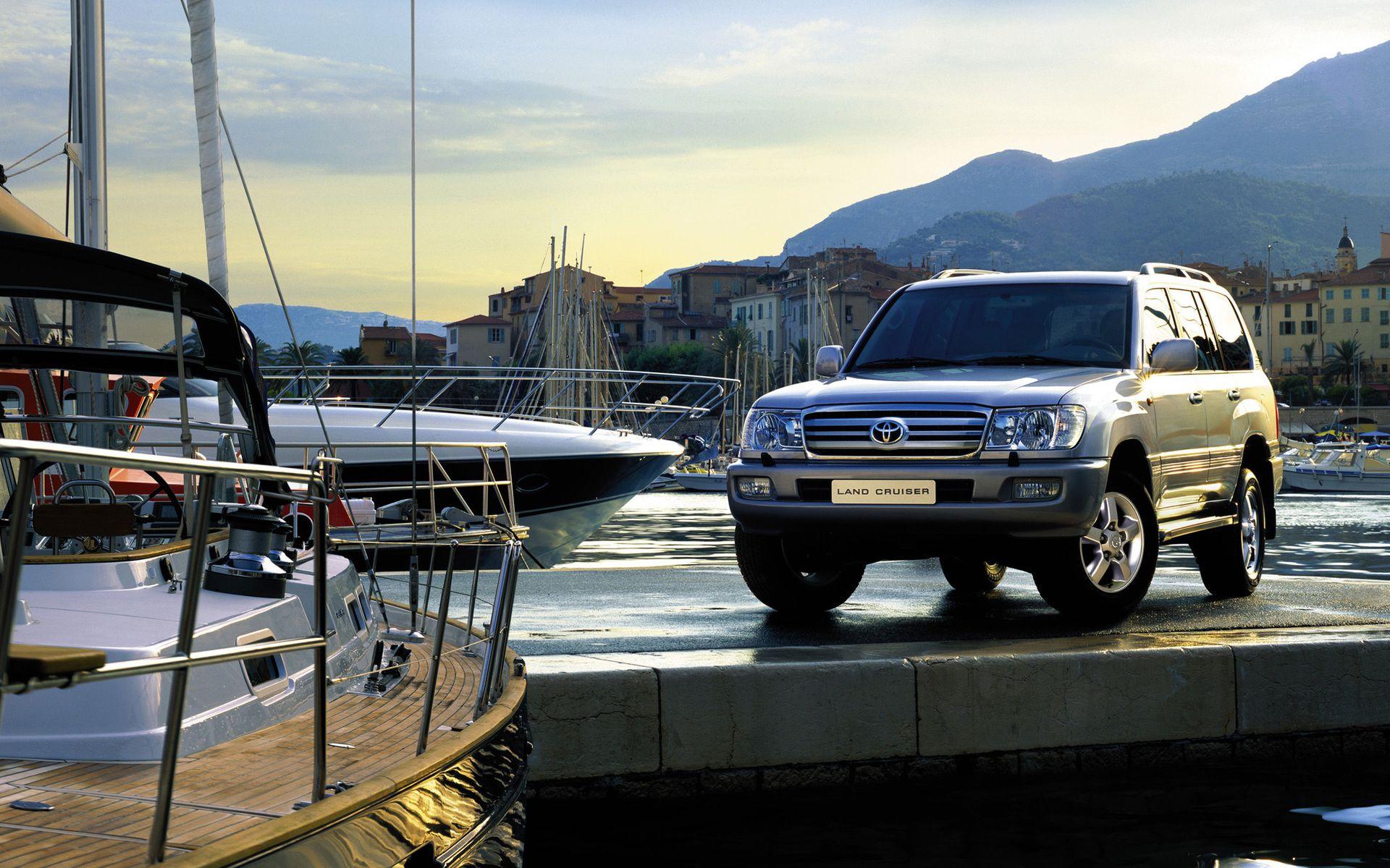 Toyota Land Cruiser Wallpaper and Background Image