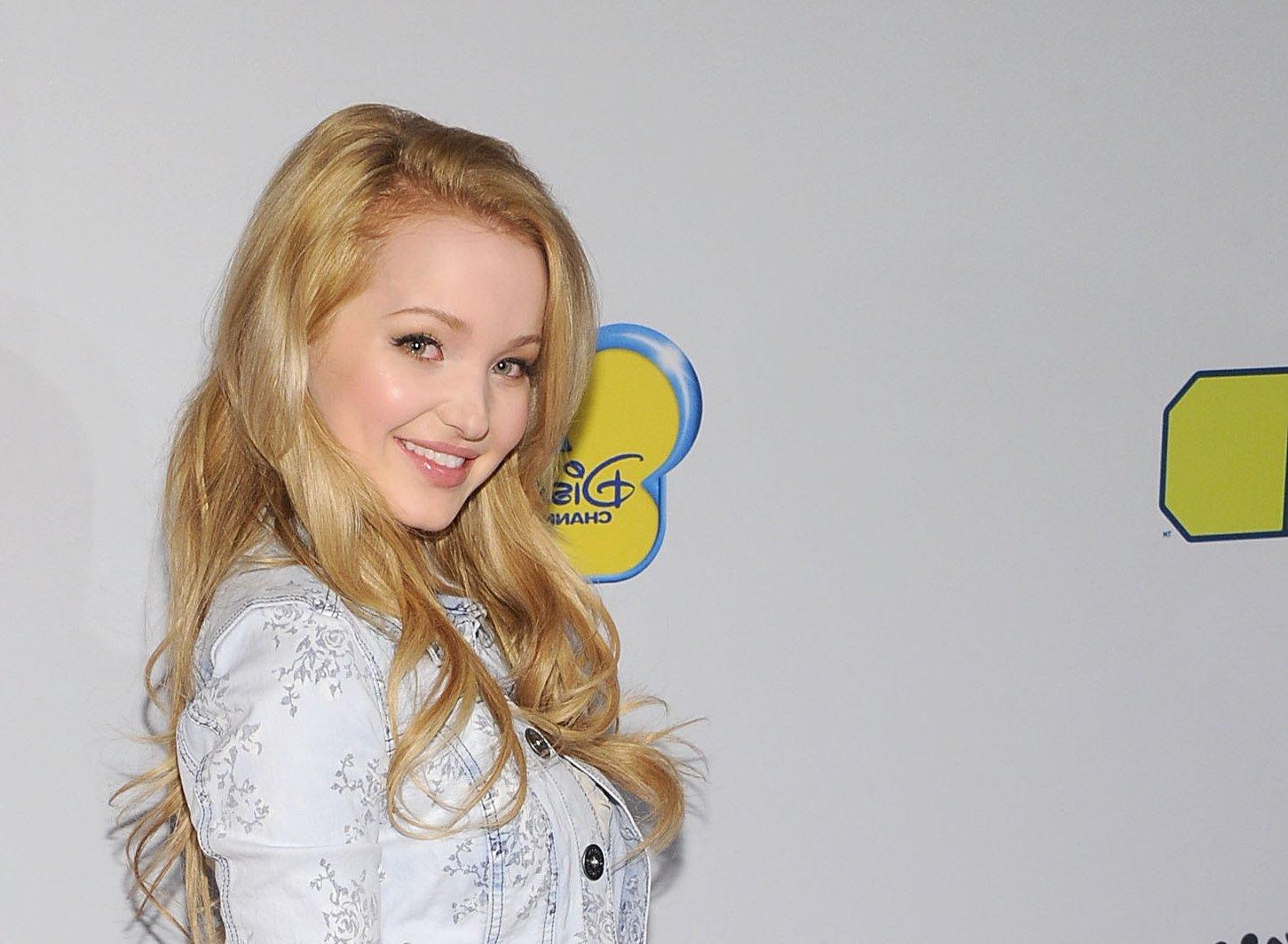Dove Cameron HD Wallpaper and Background Image