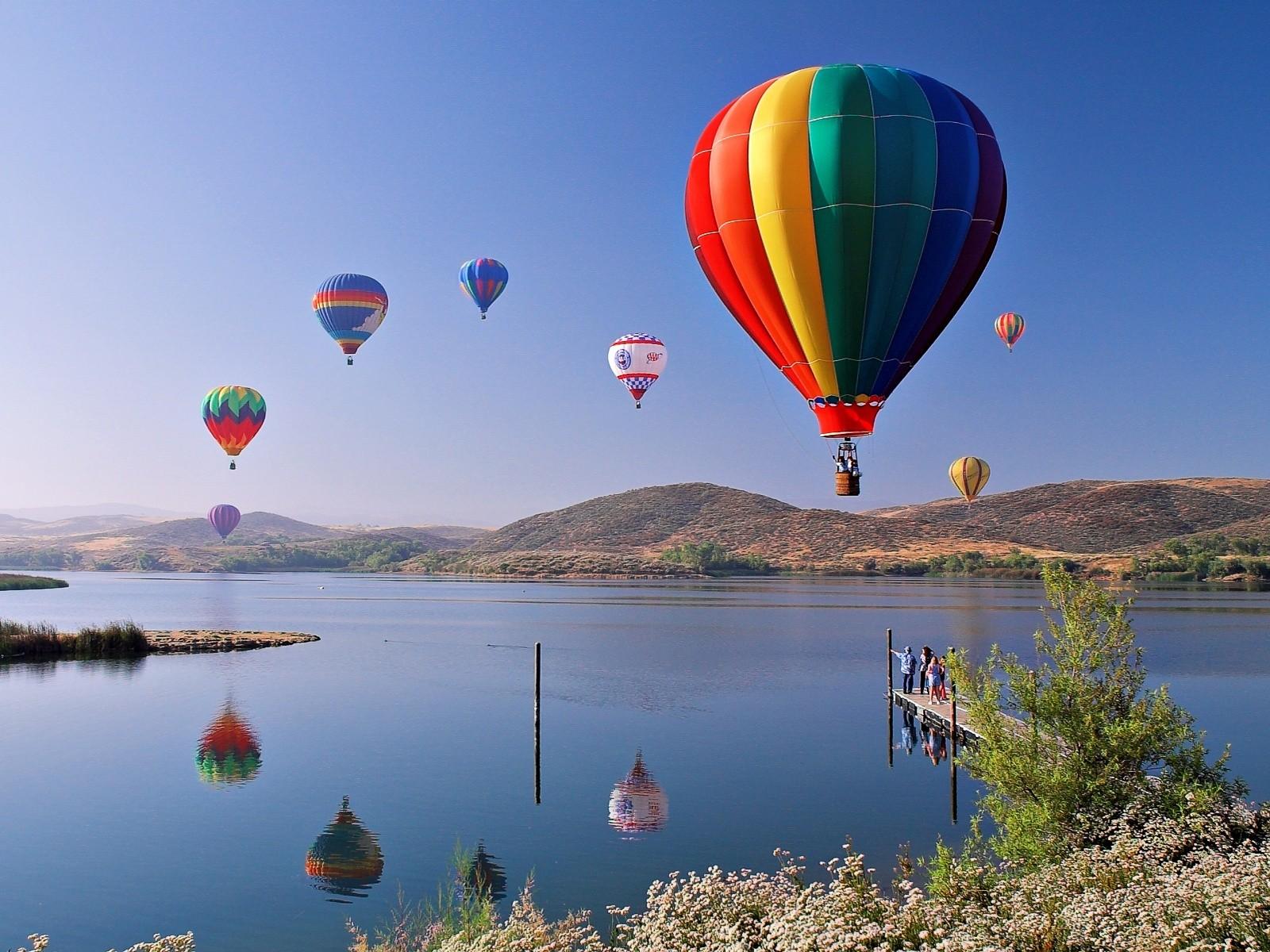 Download Hot Air Balloons Wallpaper [1600x1200]. Air Balloon