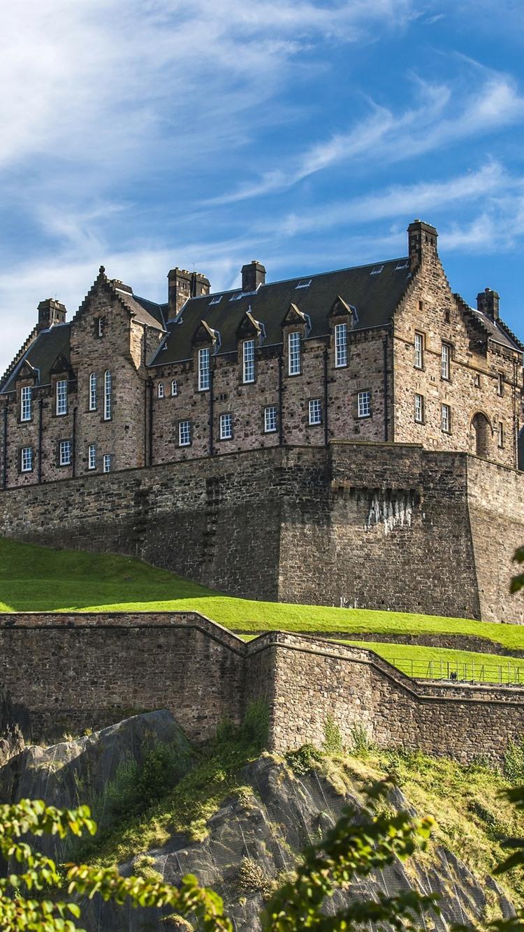 Wallpaper Scotland, Edinburgh Castle, blue sky 2560x1600 HD Picture