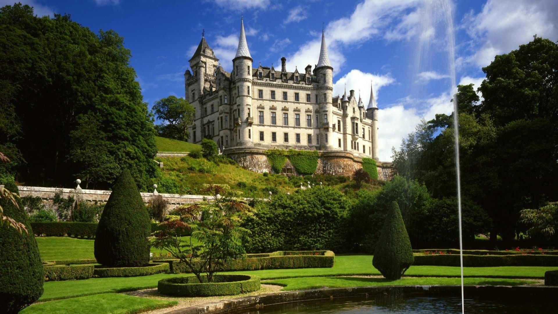 Group of Edinburgh Scotland Wallpaper World