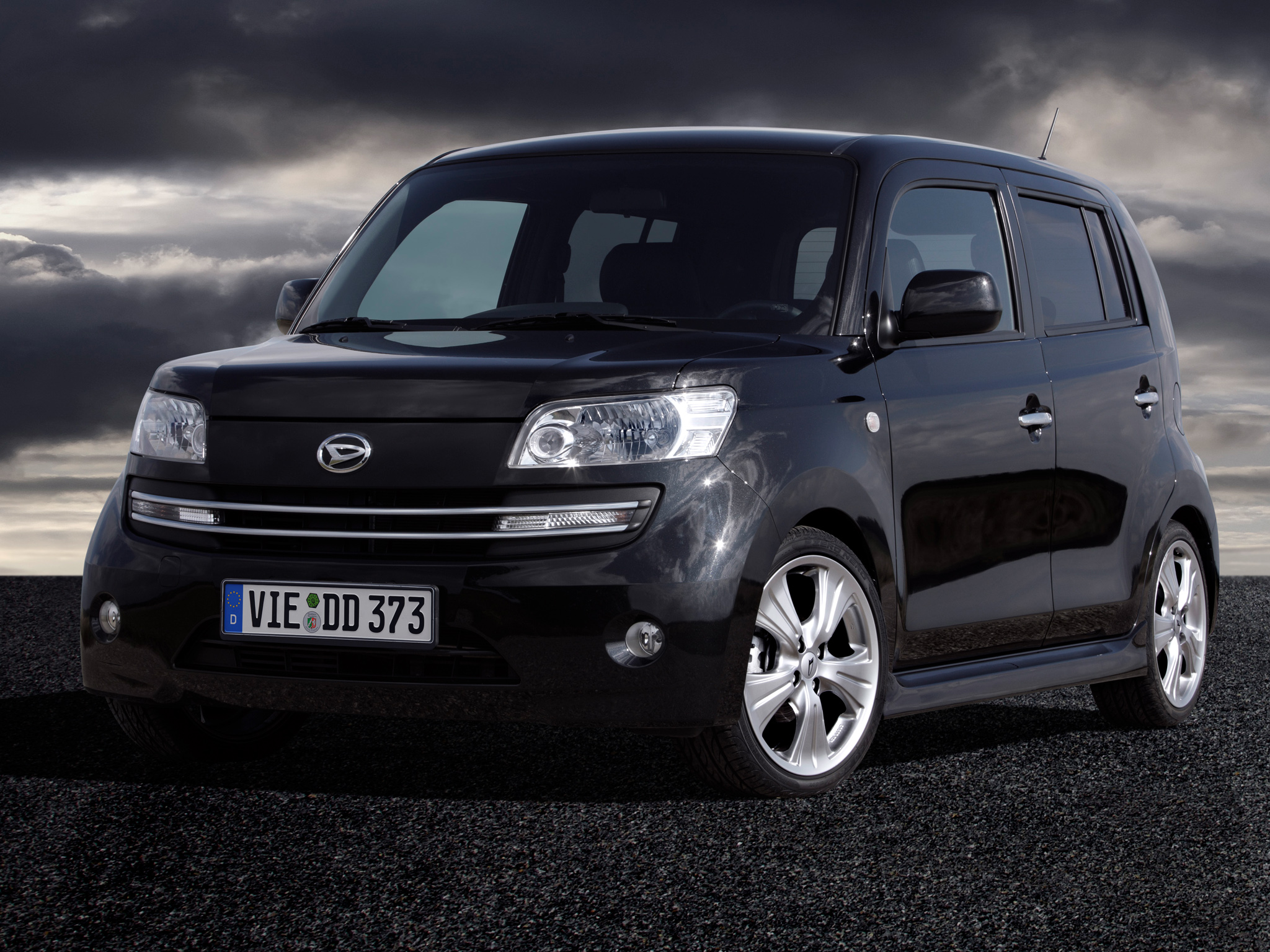 Daihatsu Materia picture. Daihatsu photo gallery