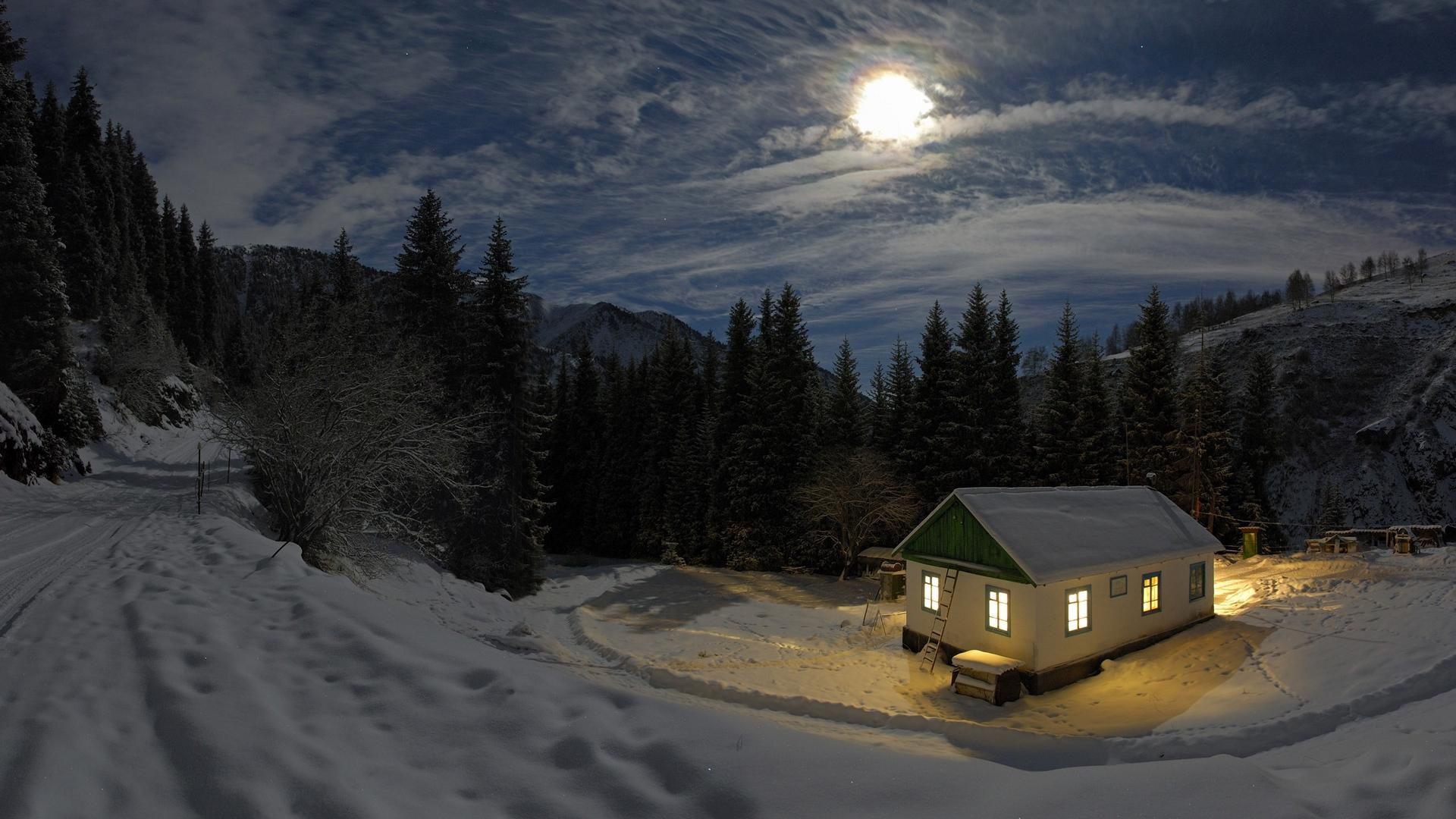 Download wallpaper 1920x1080 lodge, light, moon, privacy, mountains