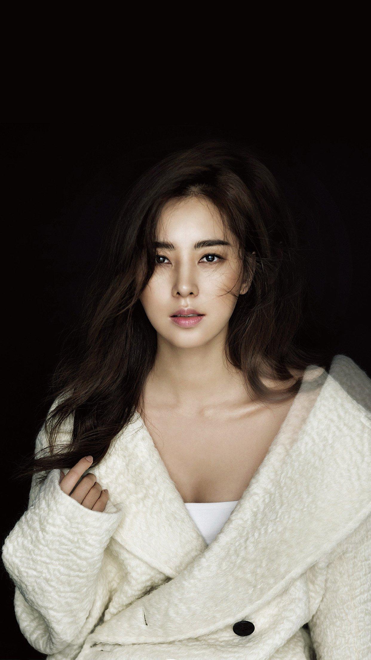 Korean Asian Girl Actress Dark Wallpaper