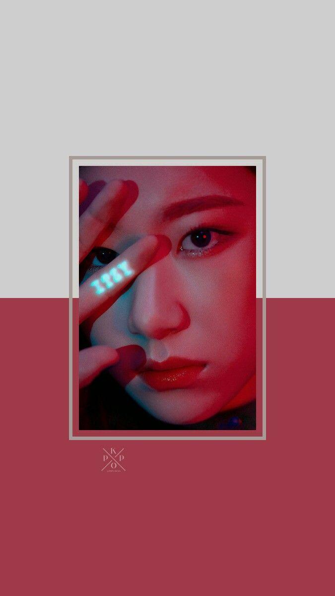 Chaeryeong wallpaper #itzy #chaeryeong. ITZY. Lock screen