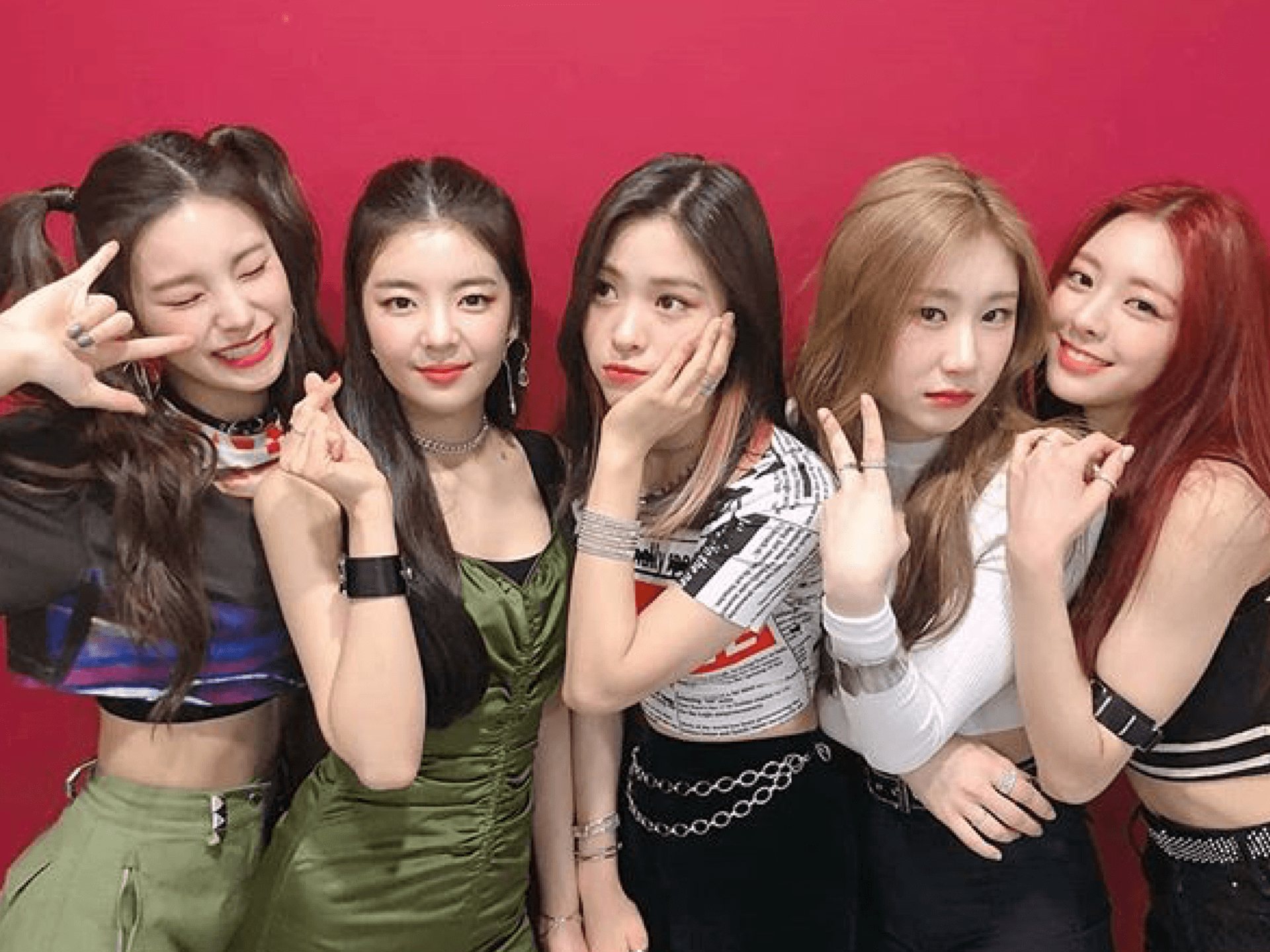 ITZY Wallpaper Outfits Pt. 2