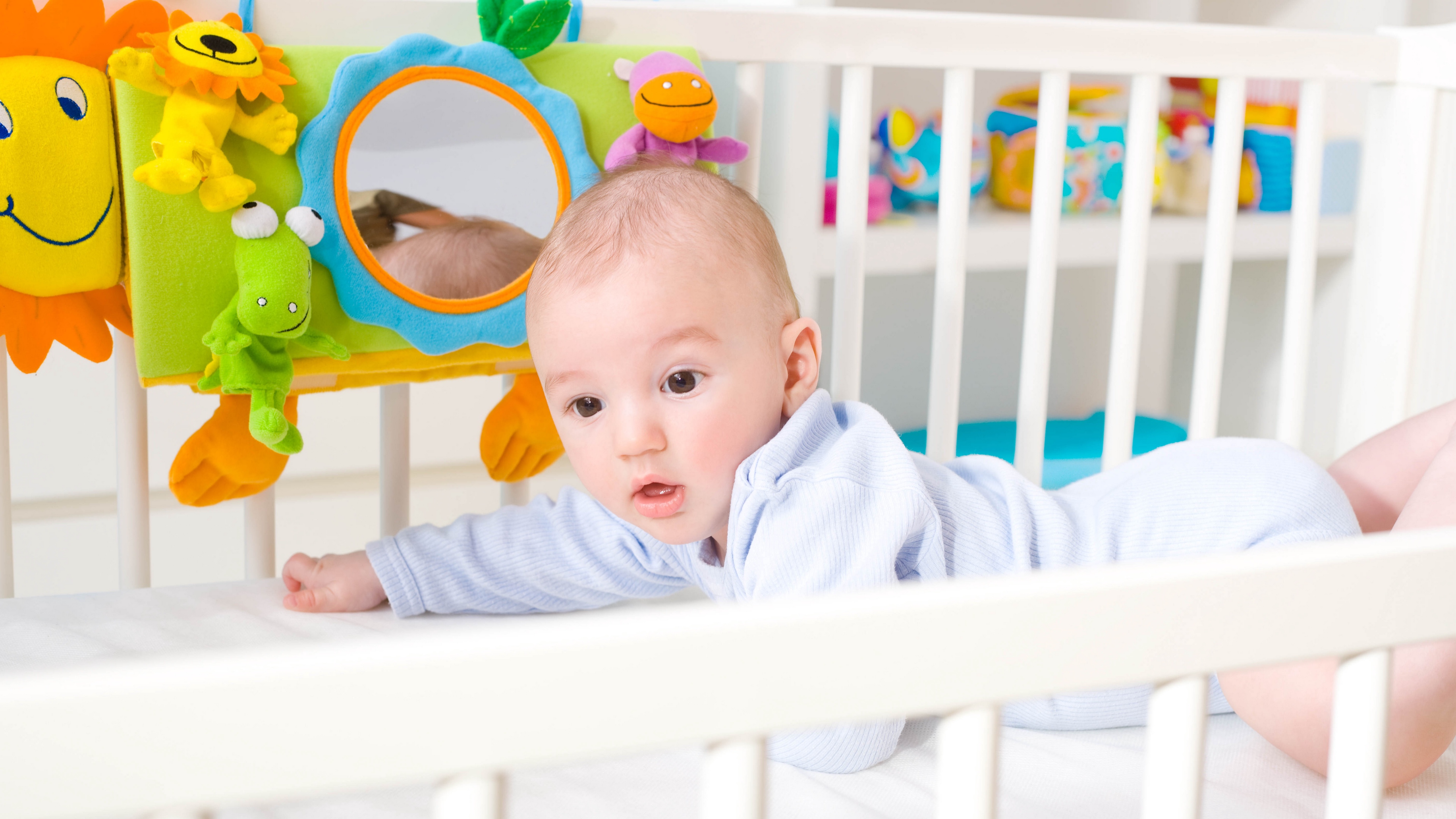 Download wallpaper 3840x2160 boy, playpen, toys 4k uhd 16:9 HD