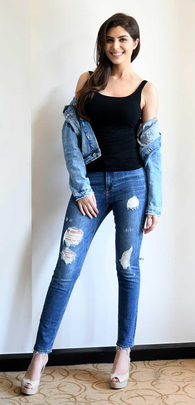 Photo Of Elnaaz Norouzi The Gorgeous Iranian Beauty