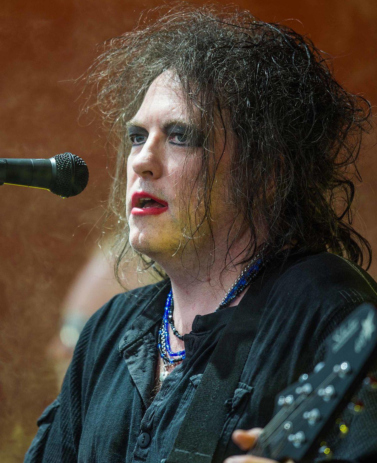 Robert Smith Wallpapers - Wallpaper Cave