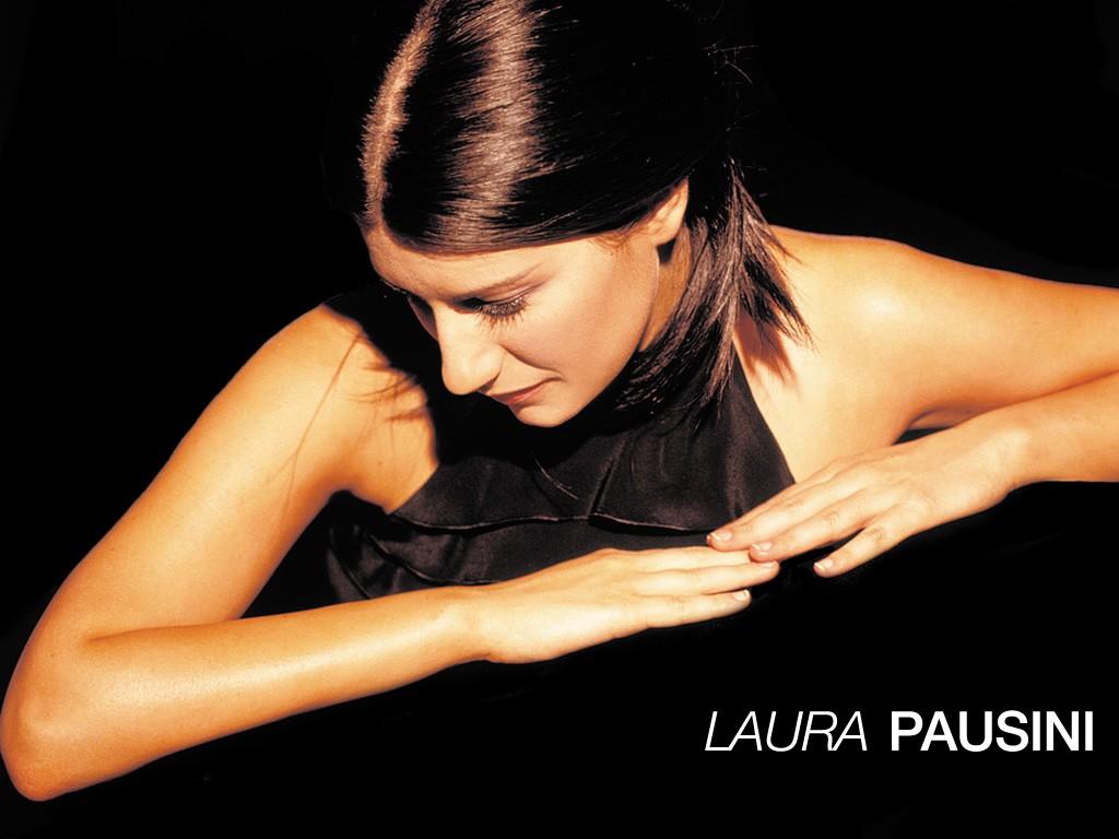 Foto Grafia Livia: Italian Singer Songwriter Laura Pausini Wallpaper