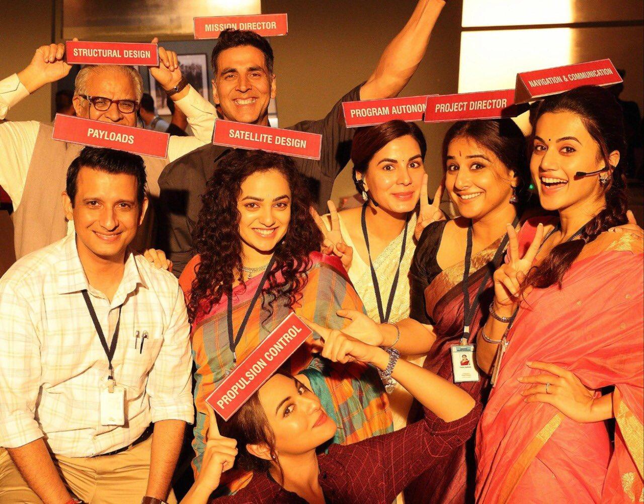 Mission Mangal Movie HD Poster Wallpaper & First Look Free on Coming