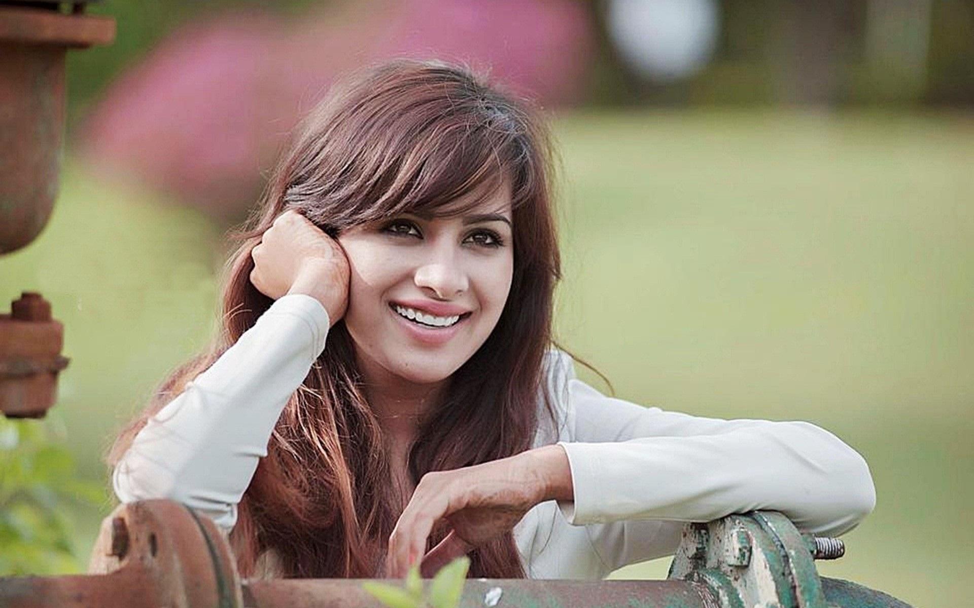 Indian Girls Wallpaper Download Gurpal