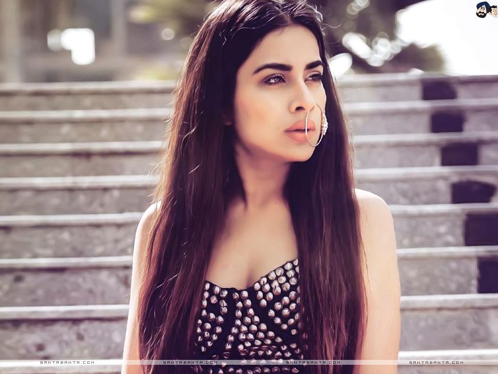 Hot Bollywood Heroines & Actresses HD Wallpaper I Indian Models