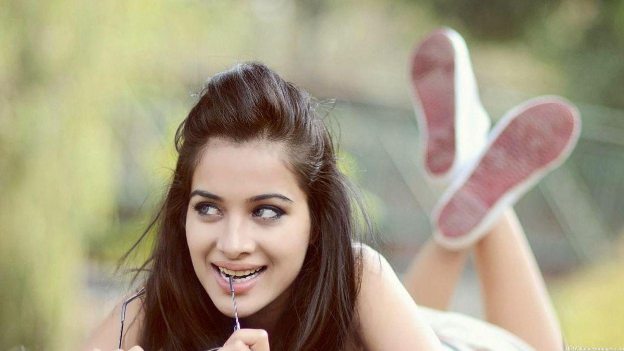 Sara Gurpal Beautiful Wallpaper Wallpaperx1080