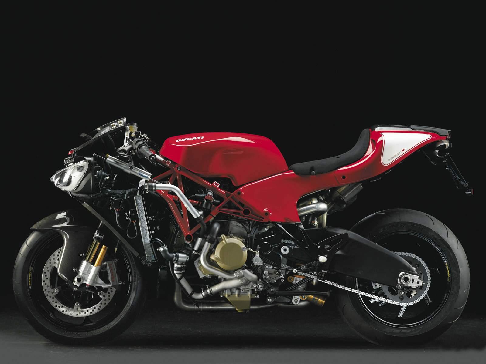 ducati desmosedici rr Desktop Background