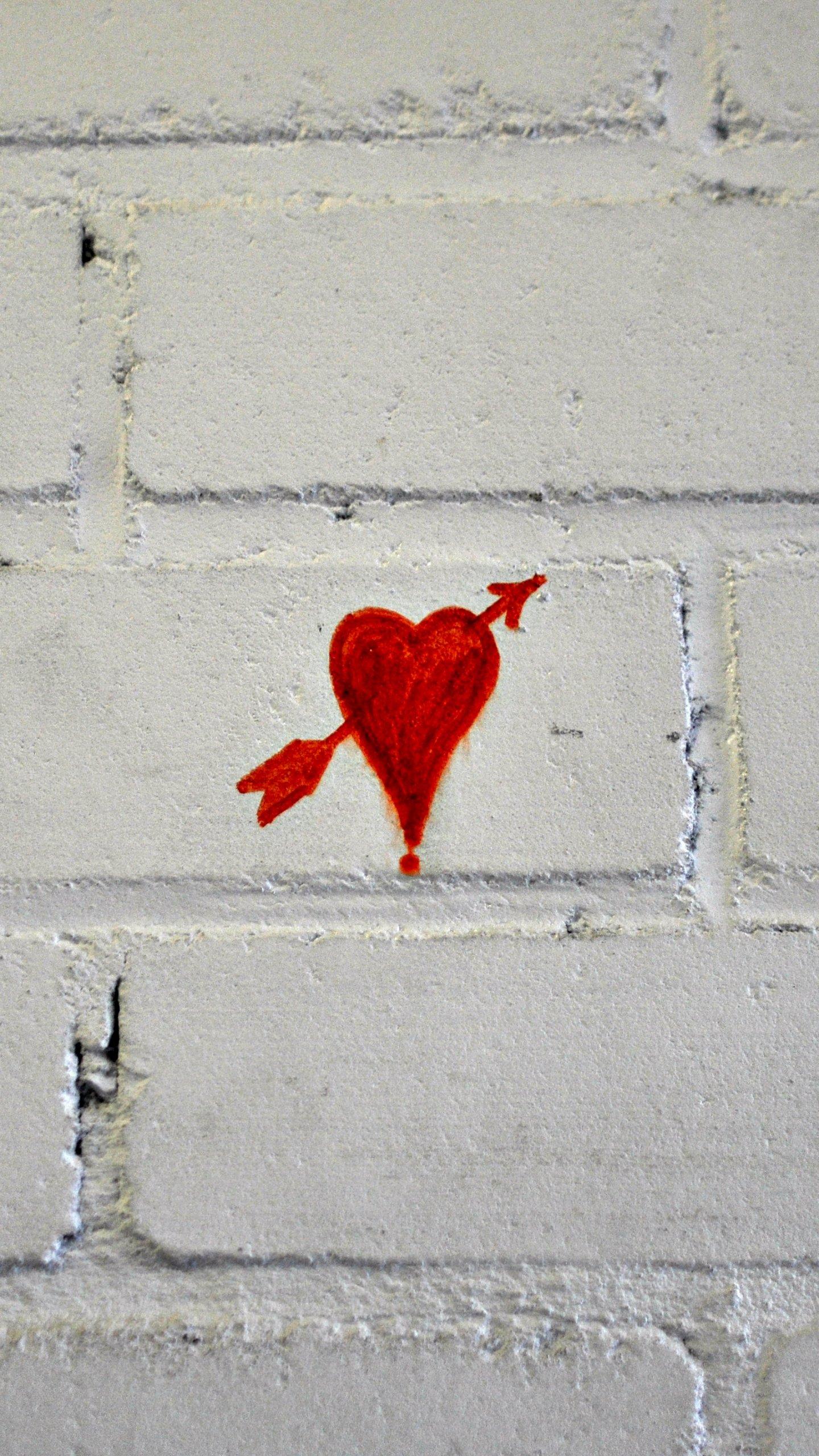 Heart Arrow Love Graffiti Wallpaper, Android & Desktop