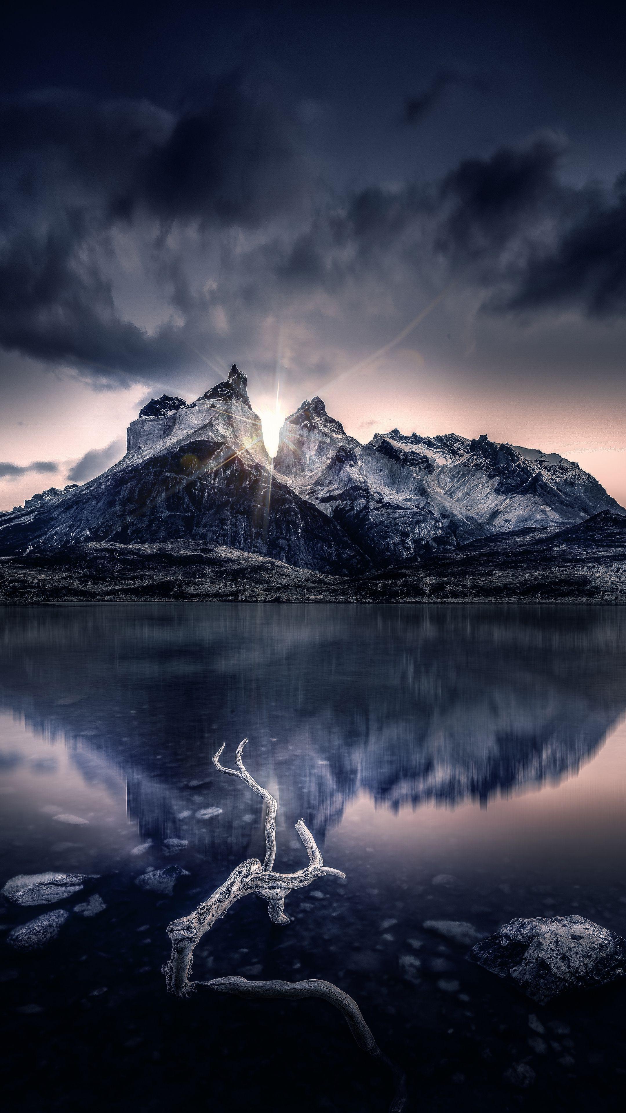 Lake Sunlight Reflection Mountains HD wallpaper