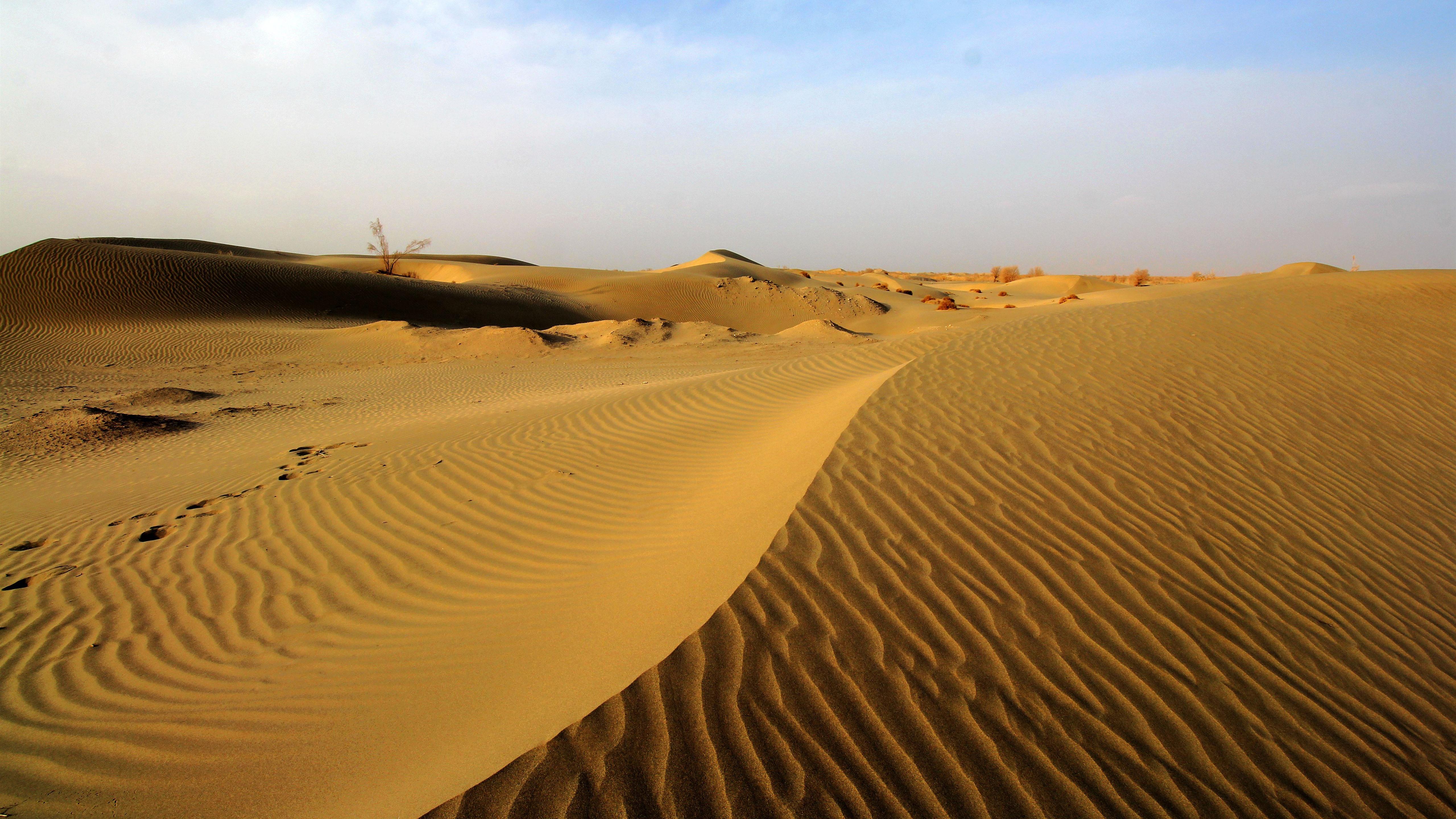 Wallpaper Taklamakan Desert, dune 5120x2880 UHD 5K Picture