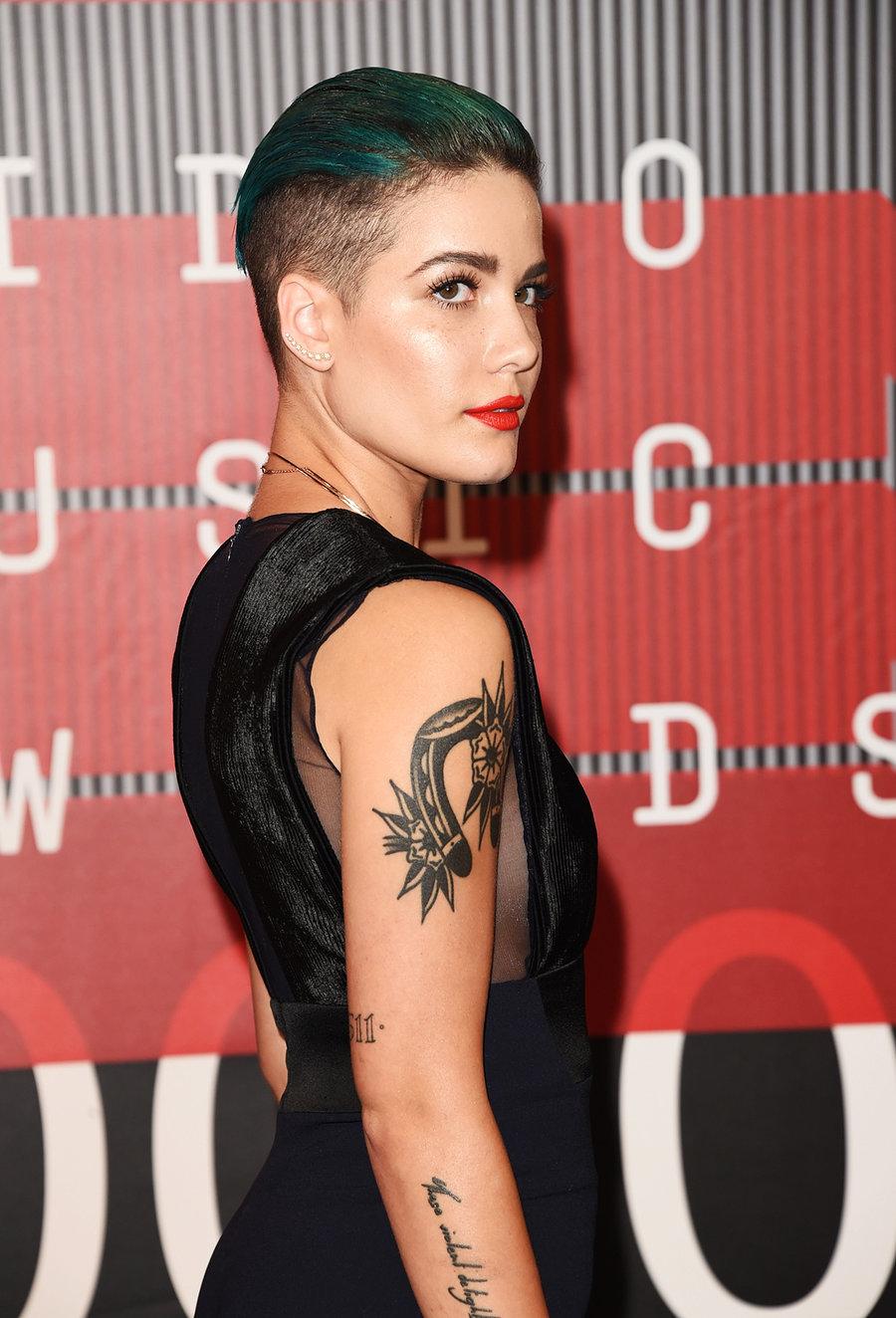 Halsey Hair Evolution: See Photo