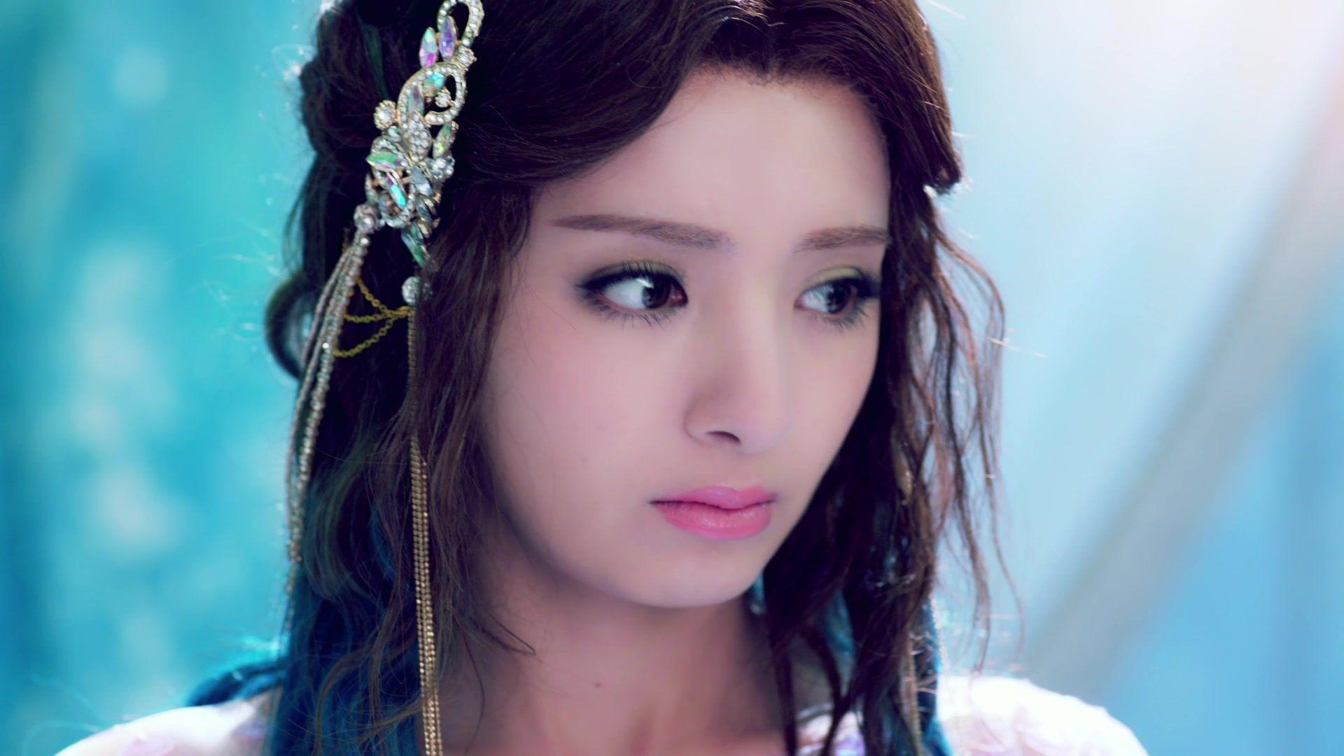 Related image. zhang meng and Madina Memet. Hair styles, Ice, Madina