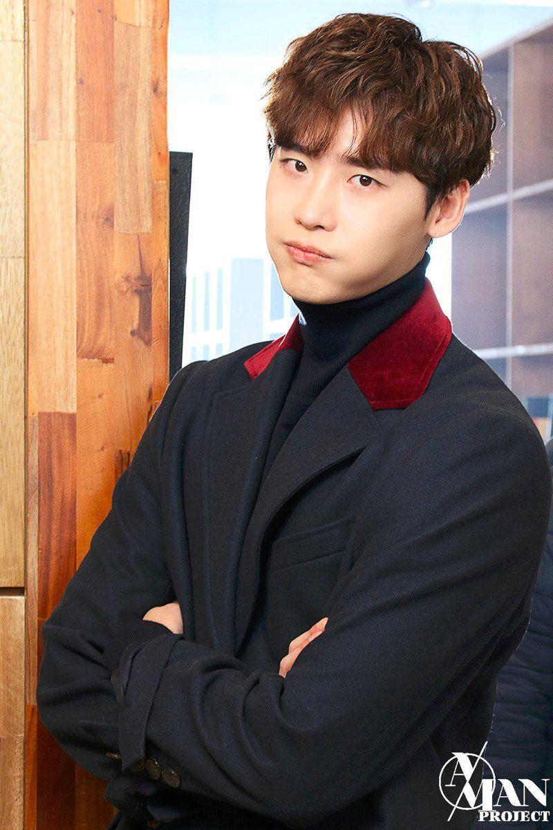 Lee Jong Suk ❤❤ 'Romance is a bonus book' Drama ^^