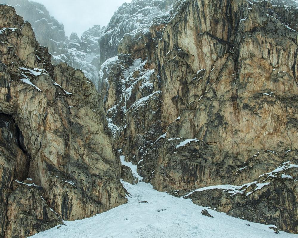 Mountain, snow, nature and glacier. HD photo by Guillermo Álvarez