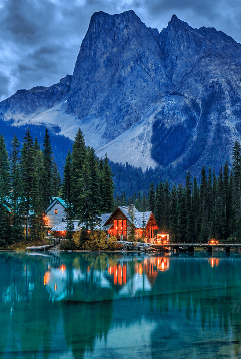 Emerald Lake in Yoho National Park, Canada. Wallpaper. Beautiful