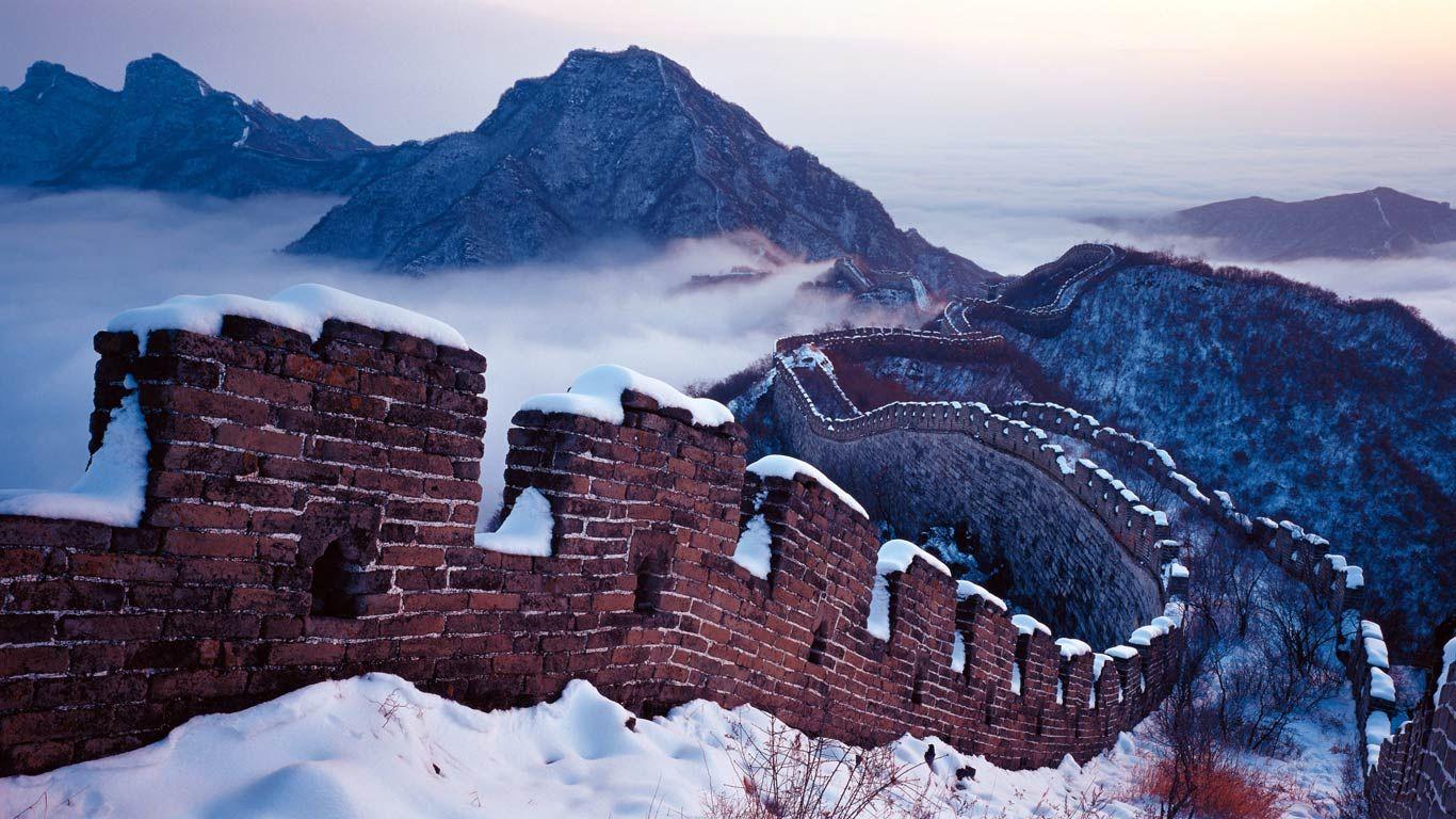 Snow on the Great Wall, Beijing, China (© Panorama Stock)(Bing New