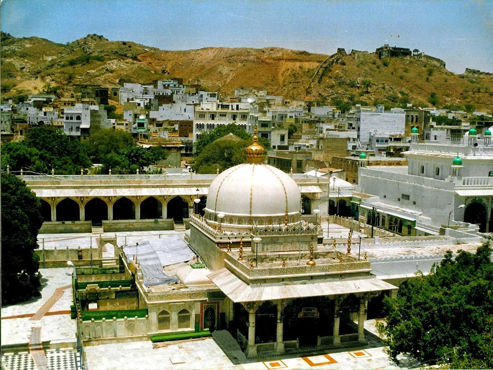 Amid Gyanvapi row, now Hindu outfit claims Ajmer shrine of Khwaja Moinuddin  Chisti was temple- The New Indian Express