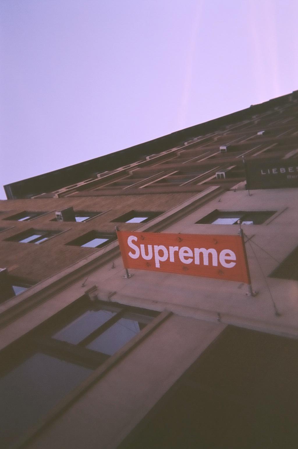 Supreme NYC iPhone Wallpapers - Wallpaper Cave