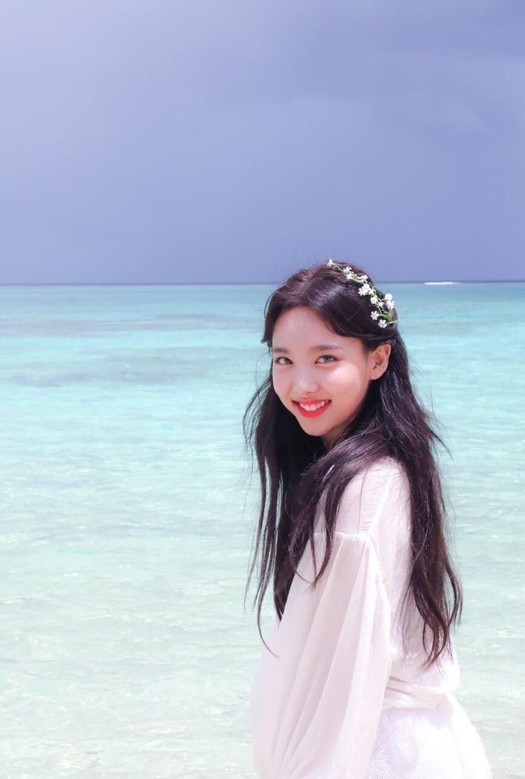 nayeon shared by 맨디