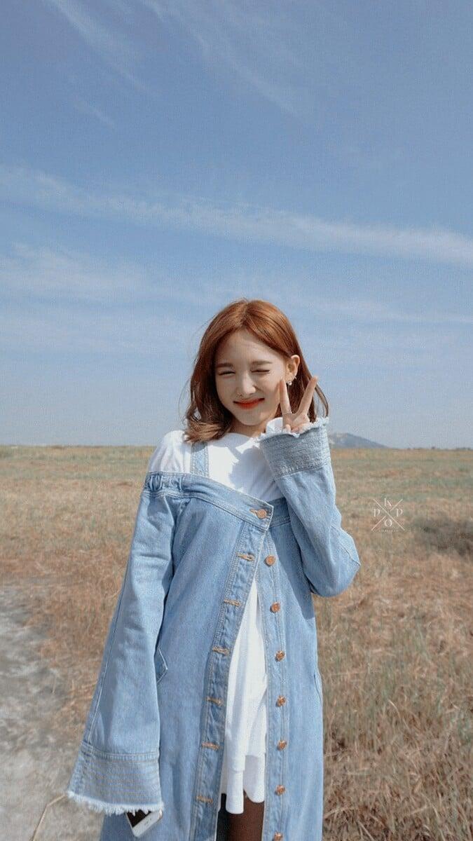 twice lockscreens ♡ ❤ if u use // save :) (crdts. to the rigth