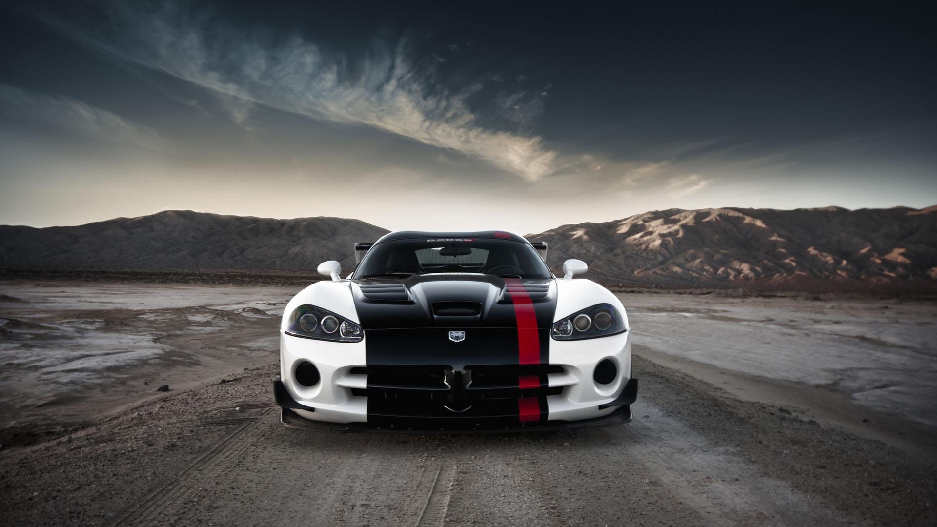 Extra Wallpaper ready for race