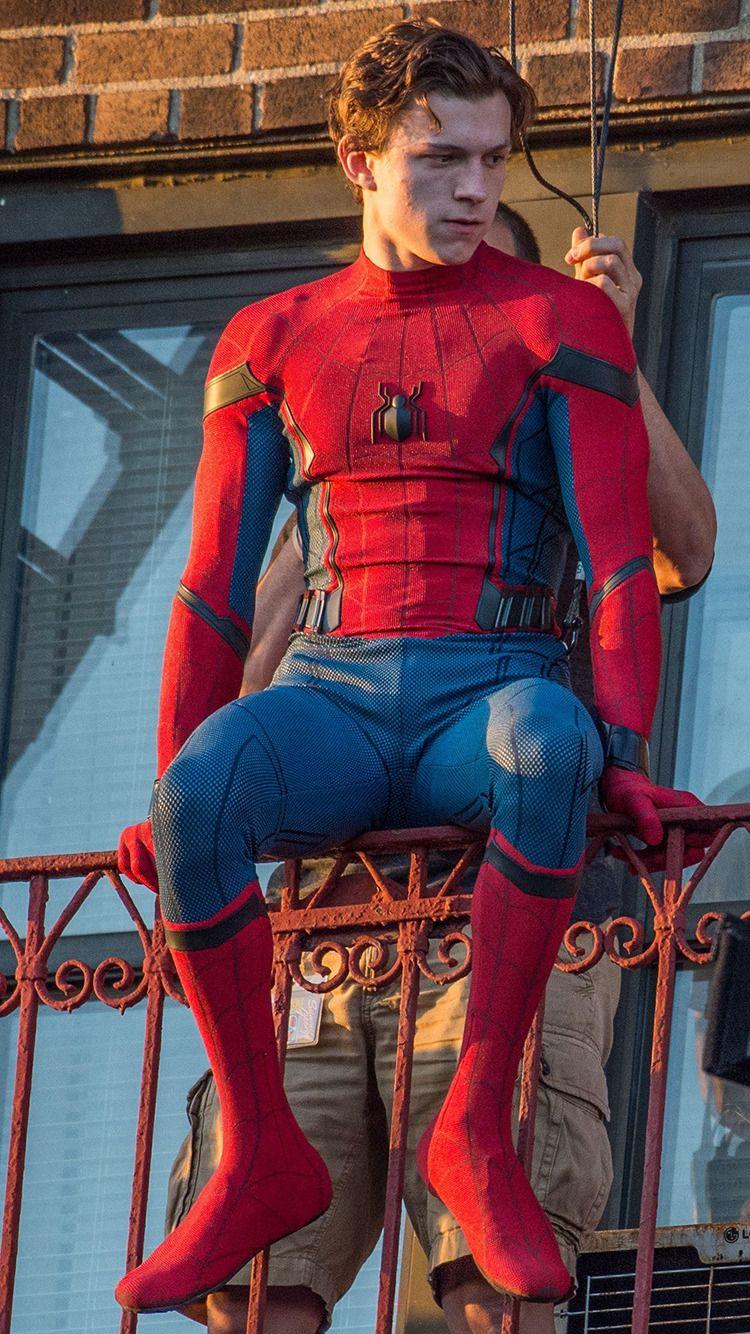 Tom Holland In SpiderMan No Way Home 4K Ultra HD Mobile Wallpaper