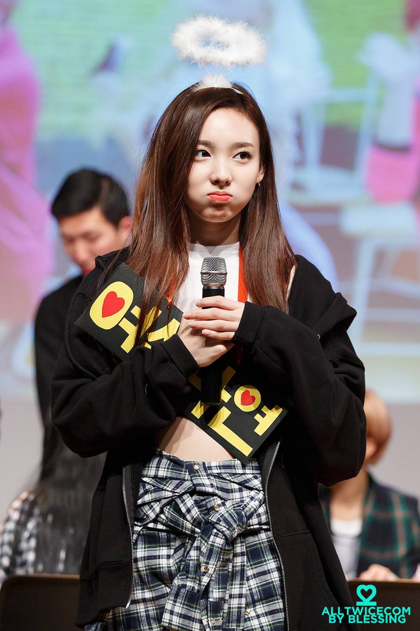 Nayeon Twice Wallpaper