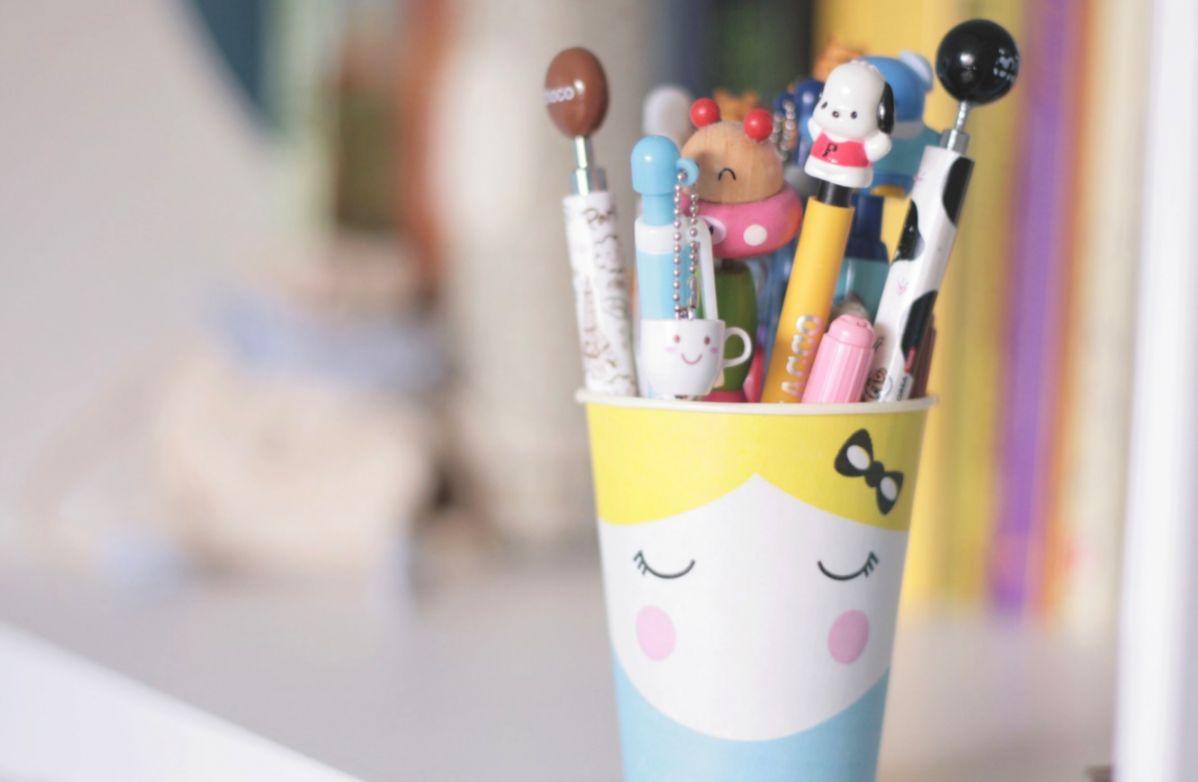 Pencils Pens Keychain Cup Photo HD Wallpaper