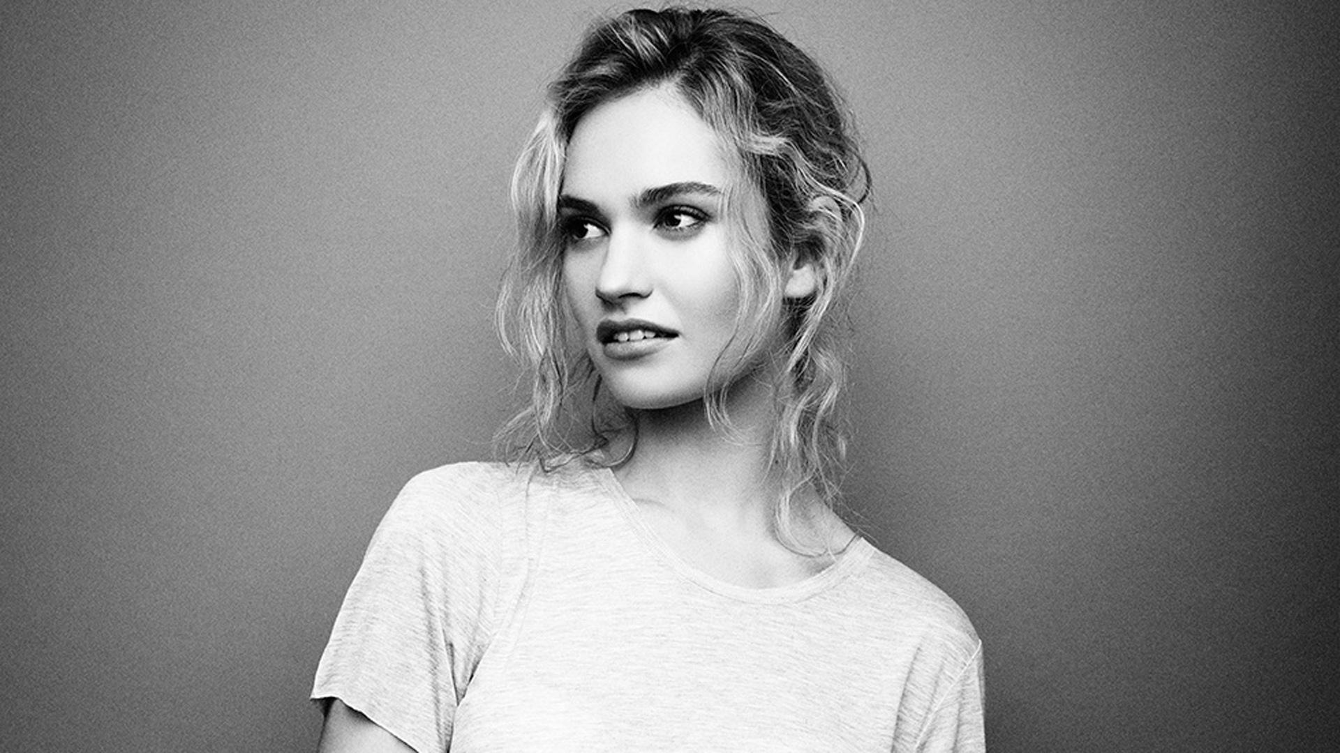 Lily James Wallpaper