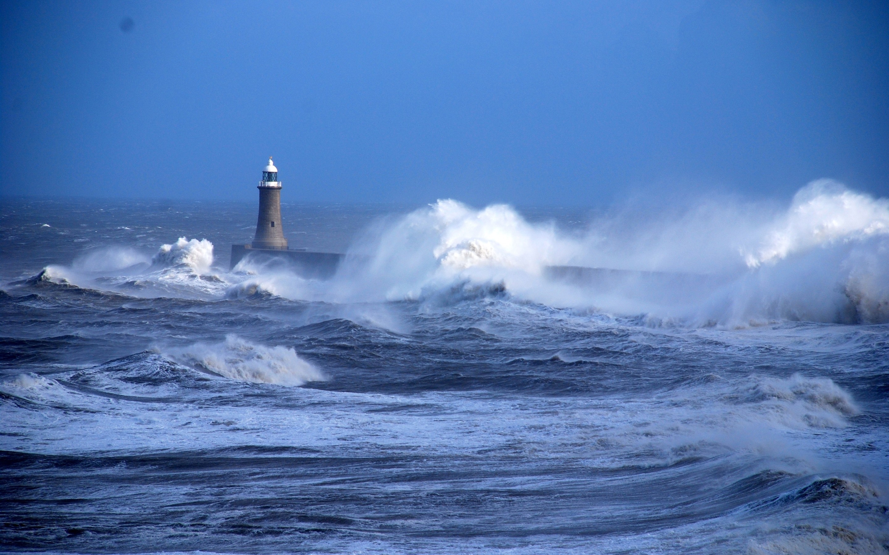 Wallpaper Sea, storm, waves, lighthouse 2880x1800 HD Picture, Image