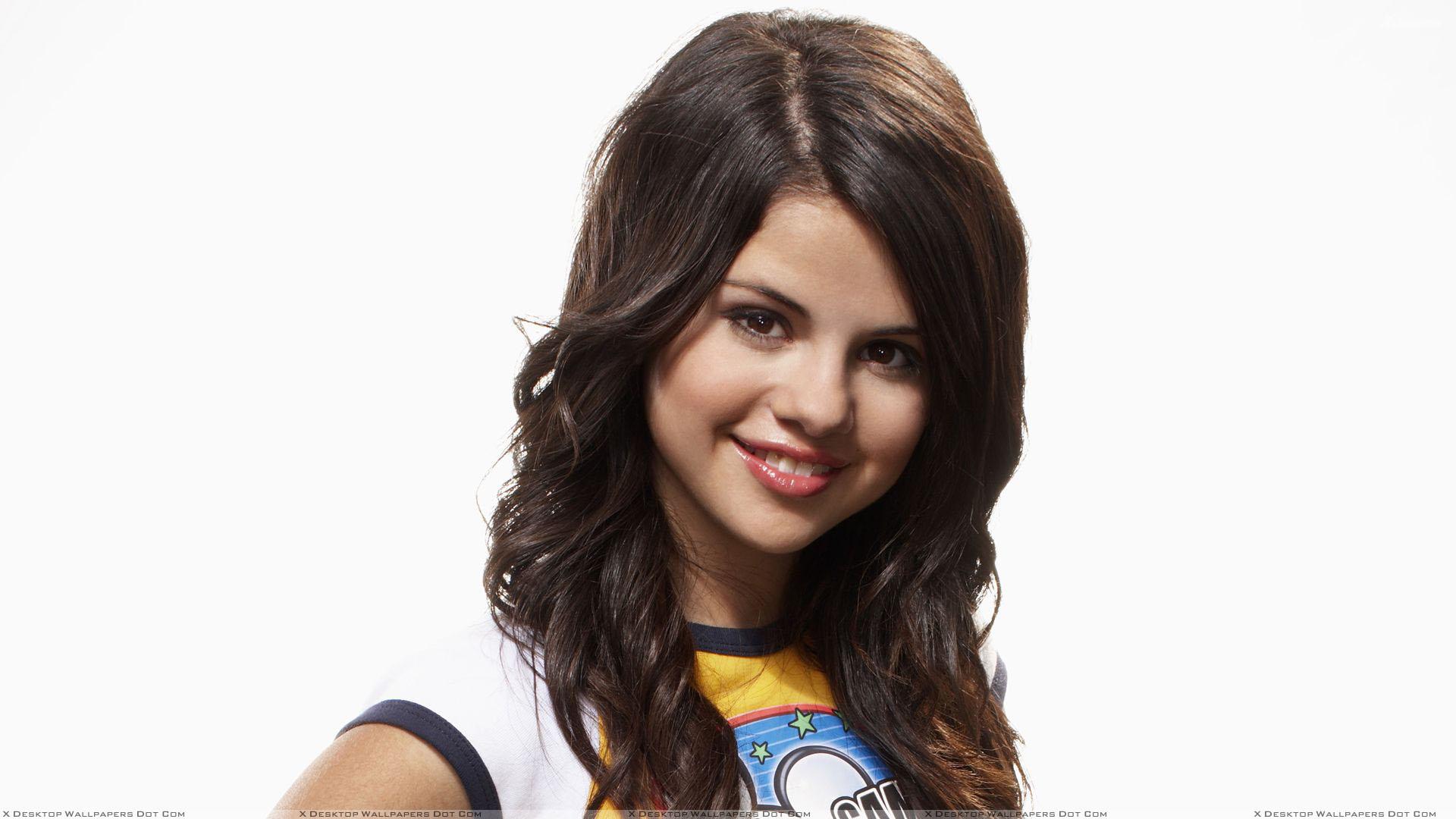 Selena Gomez Cute Smiling Face In White T Shirt And White Background