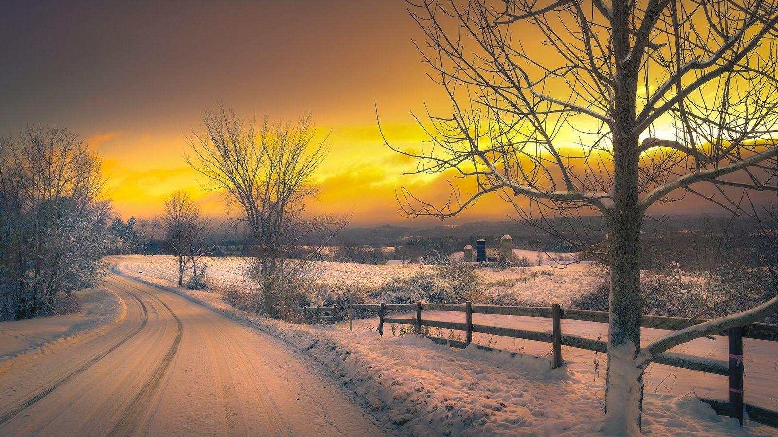 Golden Sunset View in Winter Wallpaper