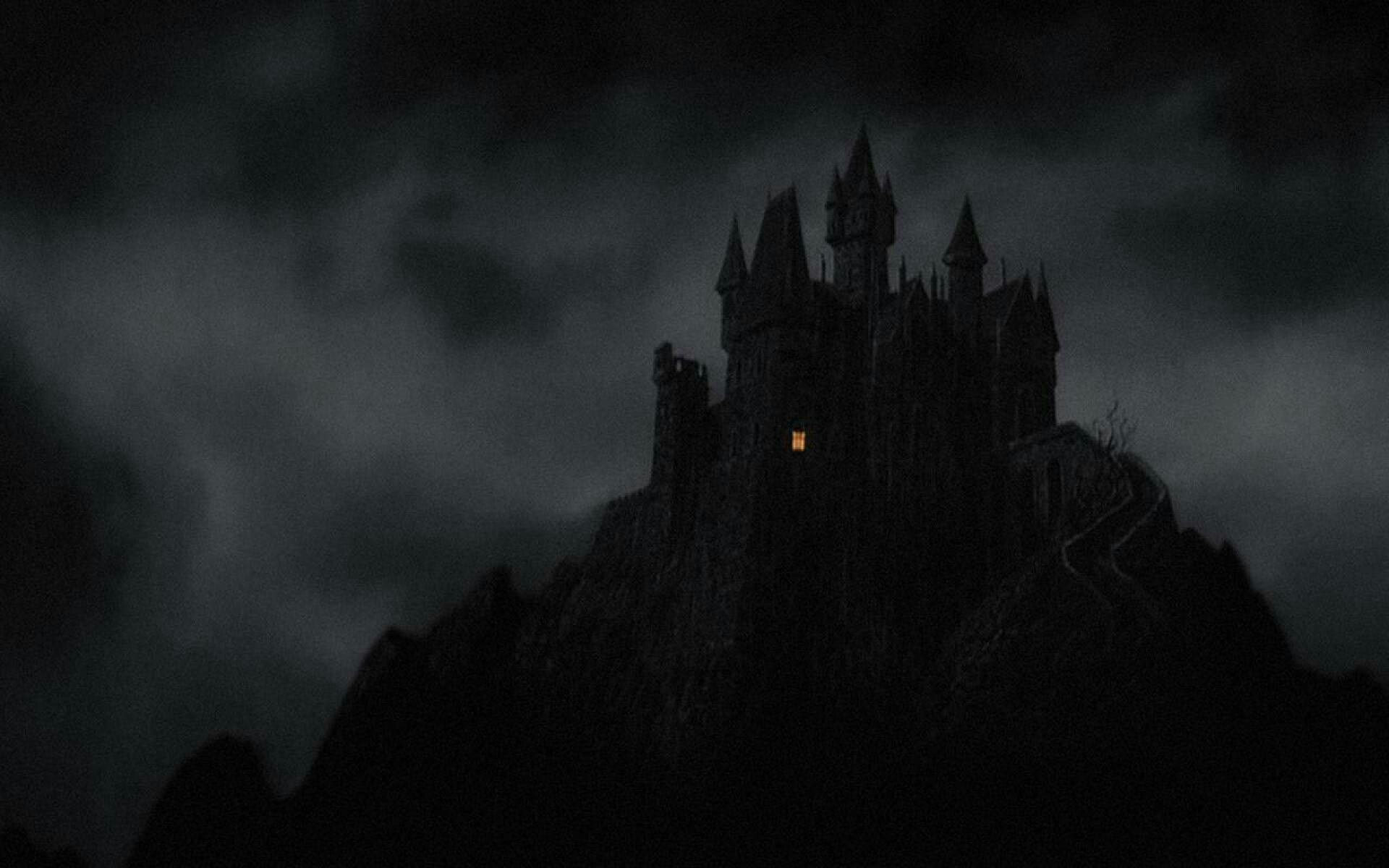 dark castle. Gothic wallpaper, Goth wallpaper, Dark castle
