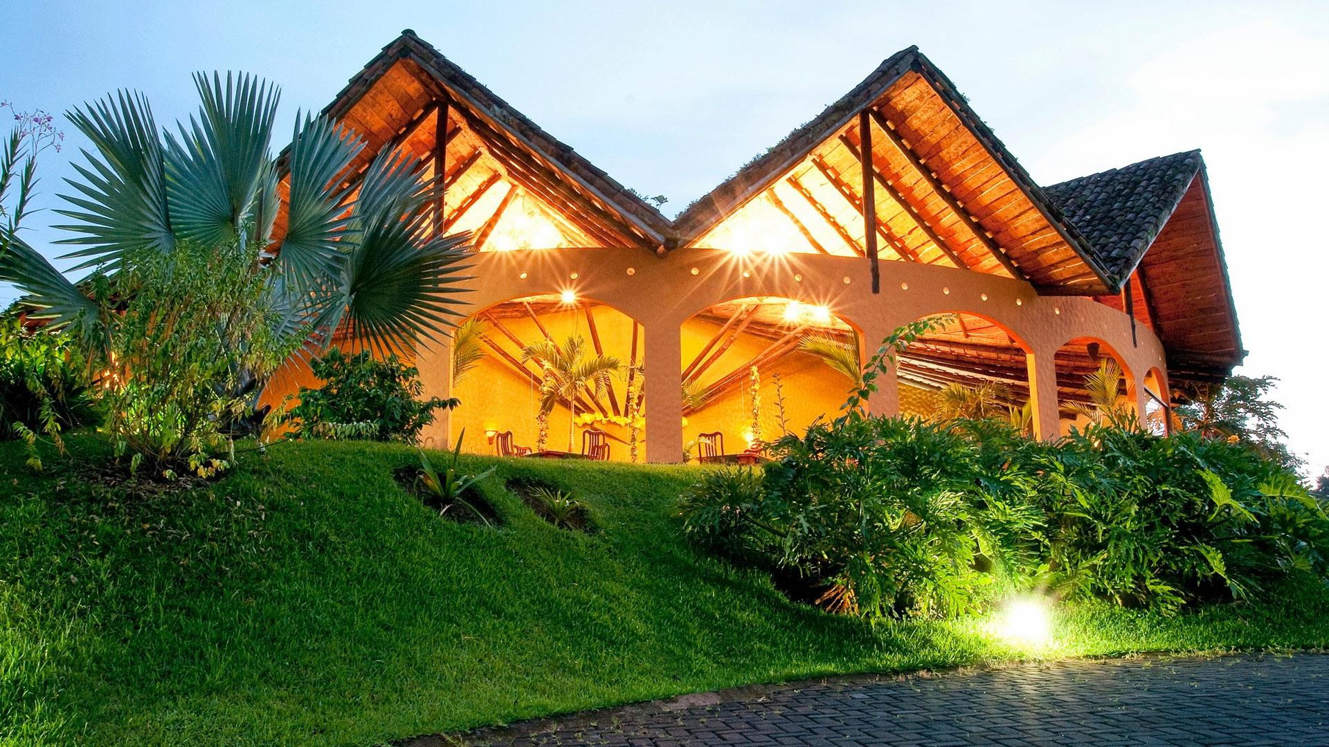 Mountain Paradise Hotel, Costa Rica World Safaris