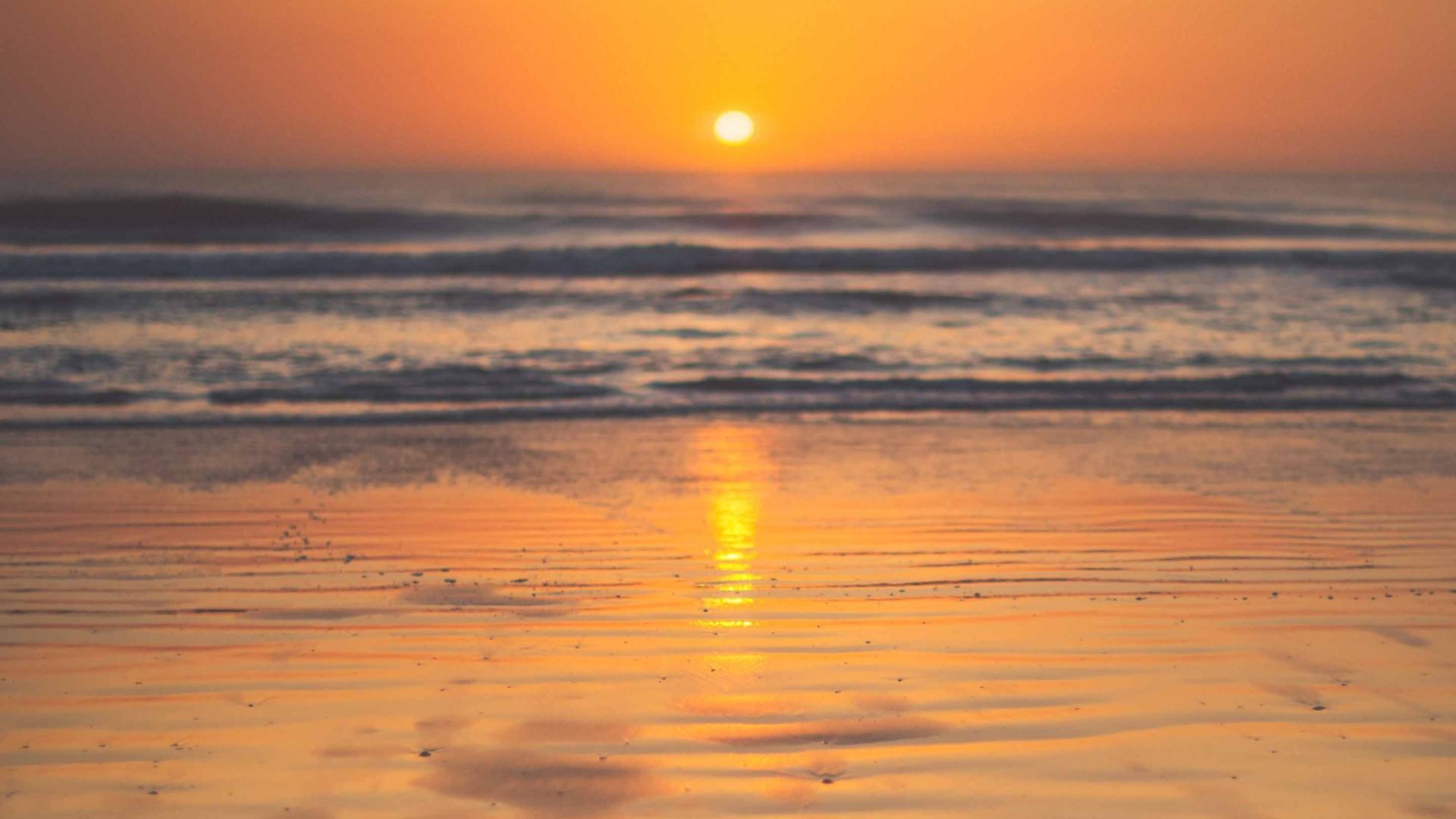 Beautiful Sunrise Beach Mac Wallpaper Download. Free Mac Wallpaper
