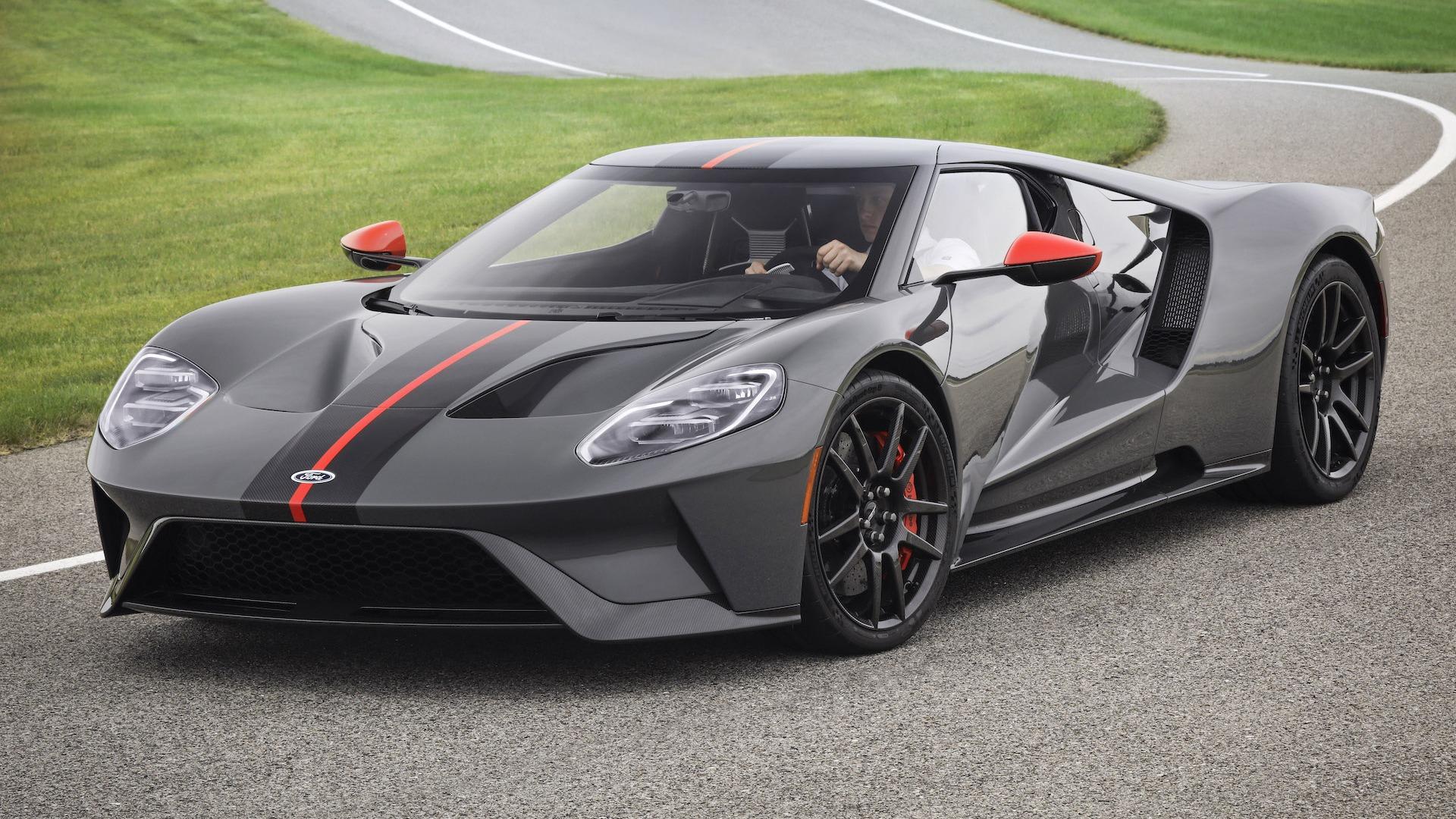 Ford GT adds lightweight Carbon Series, gets $50,000 price bump