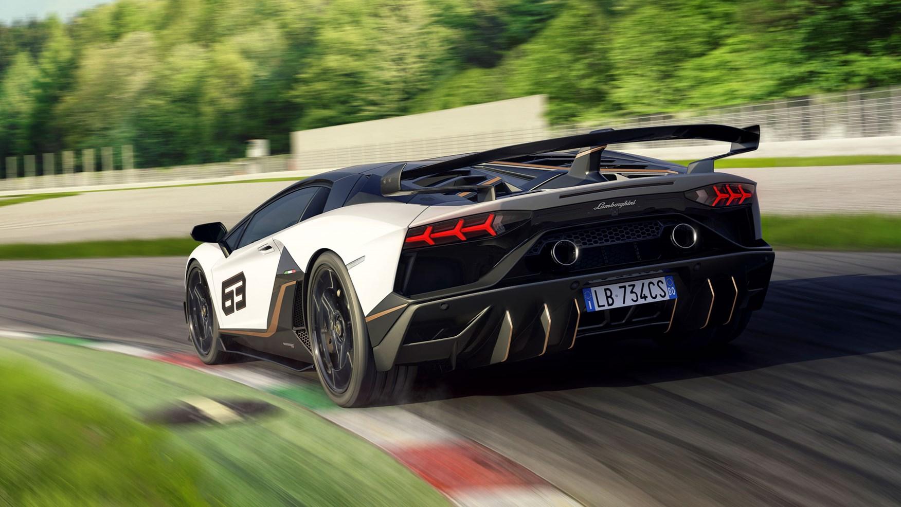 Outrageous 217mph Lamborghini Aventador SVJ Roadster chops its top